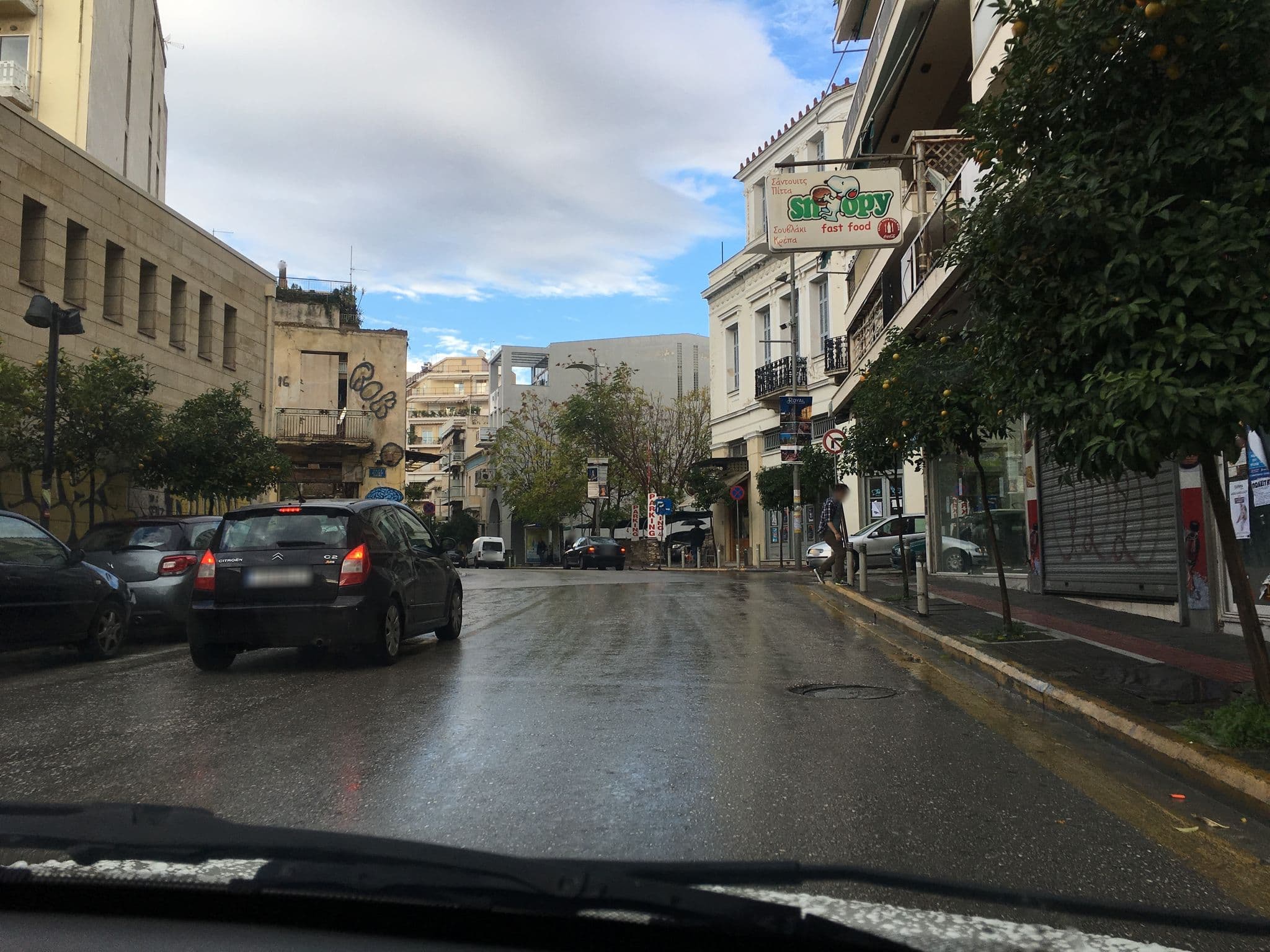 Street view near ATLANTA HOTEL - ΞΕΝΟΔΟΧΕΙΟ - ΠΑΤΡΑ, Pátra — © stpkyriakou (CC BY-SA · Mapillary)
