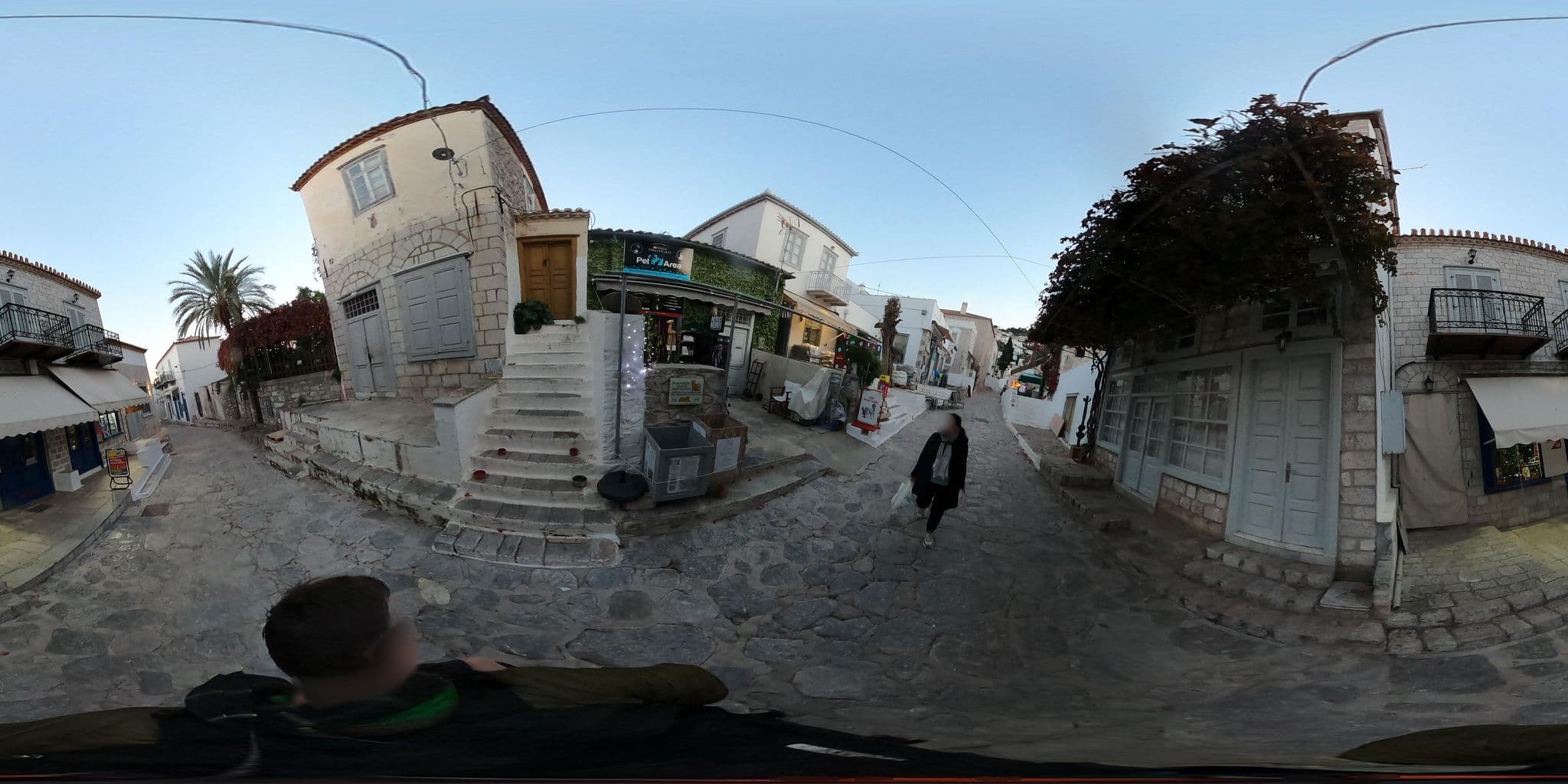 Street view near Guesthouse Corali (Korali), Ýdra — © thompsondt (CC BY-SA · Mapillary)