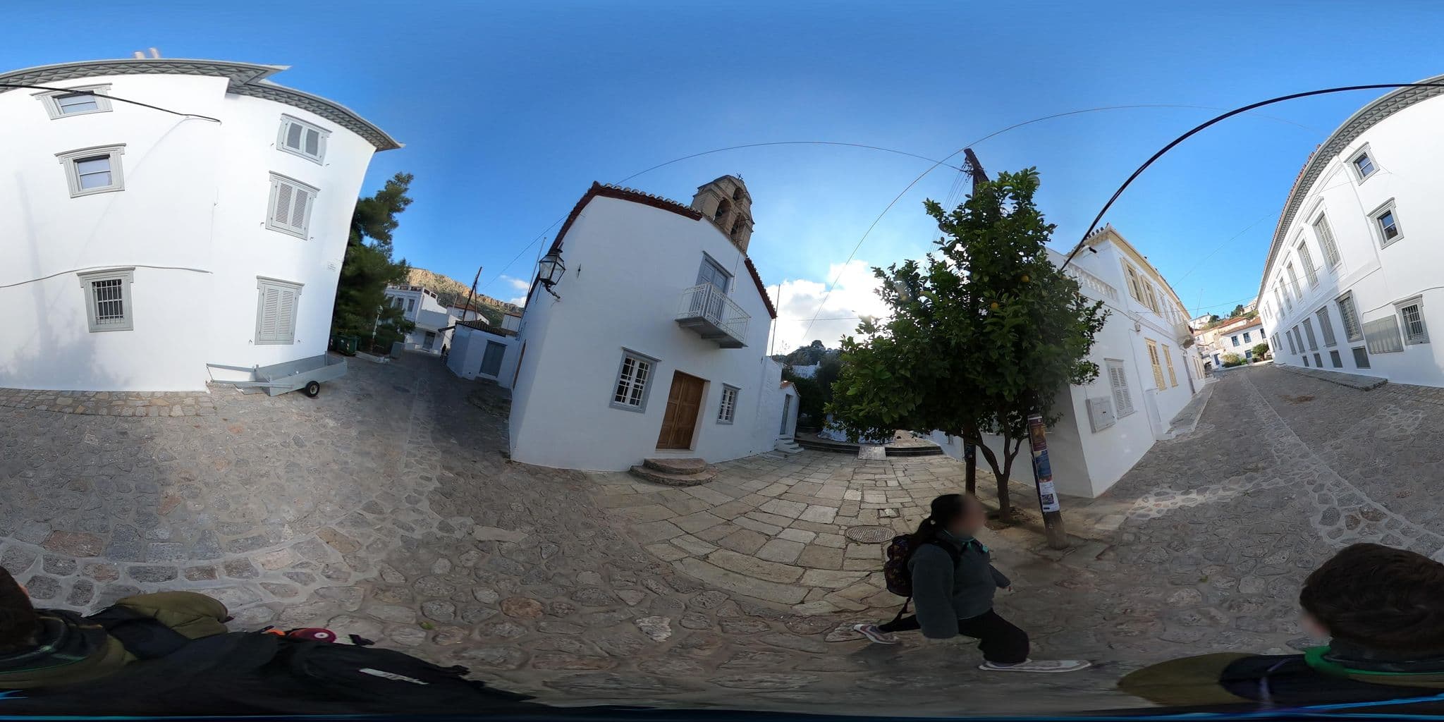 Street view near Hydroussa Hotel, Ýdra — © thompsondt (CC BY-SA · Mapillary)