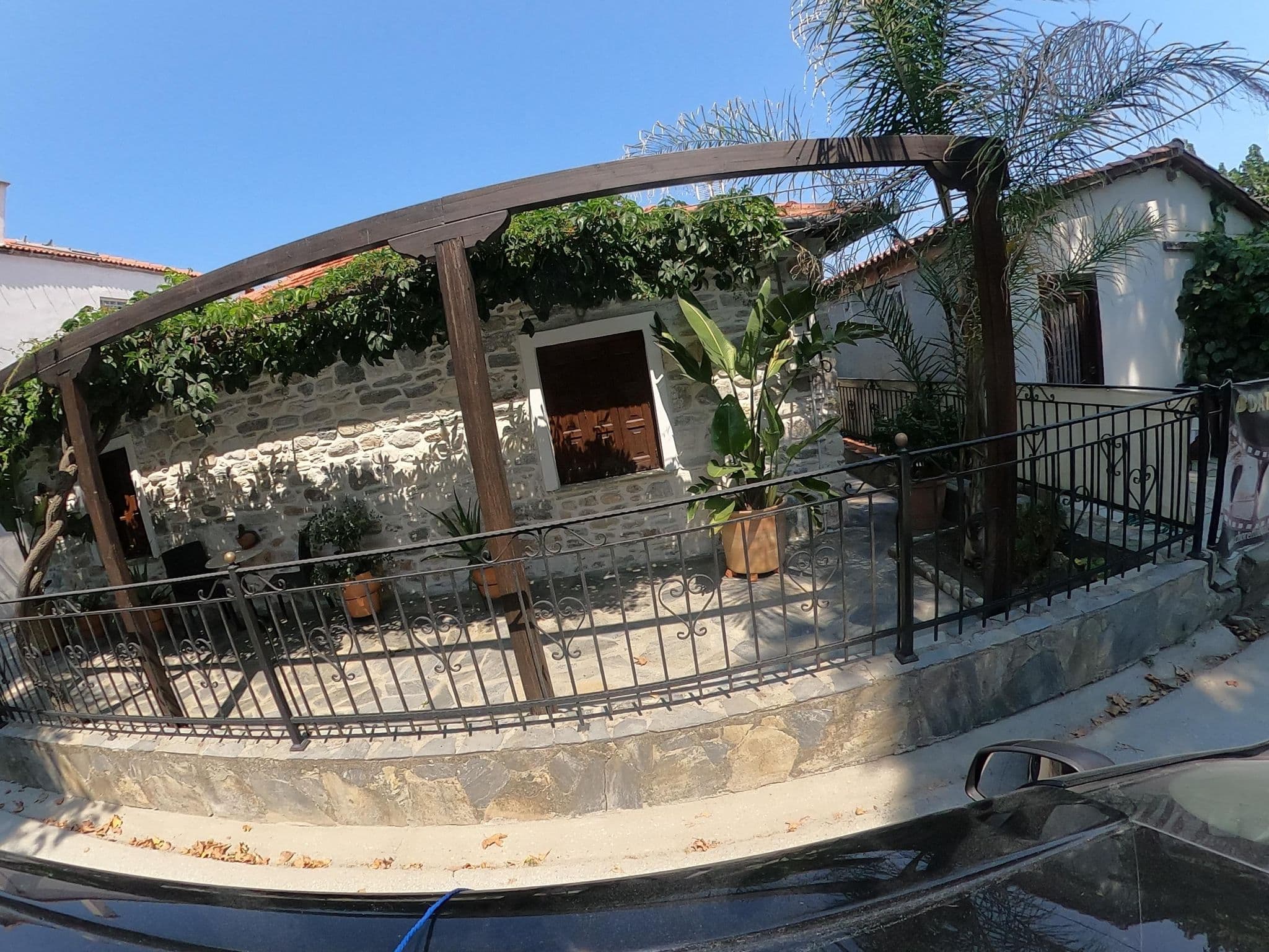 Street view near Aeolos Hotel & Villas - Pelion, Zagorá — © geraki (CC BY-SA · Mapillary)