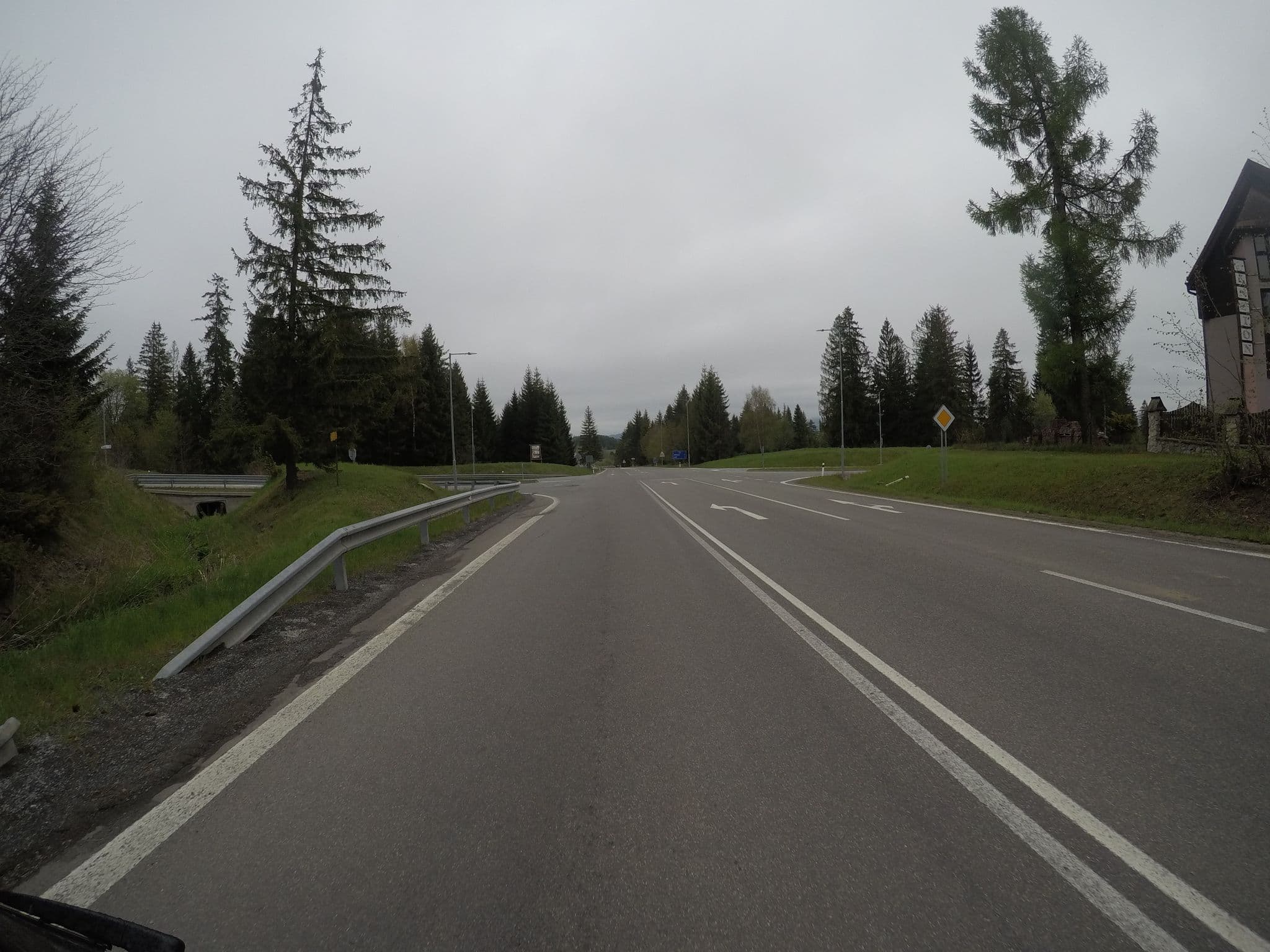 Street view near Hikers Paradise Hostel High Tatras, Štrba — © chrisbeddow (CC BY-SA · Mapillary)