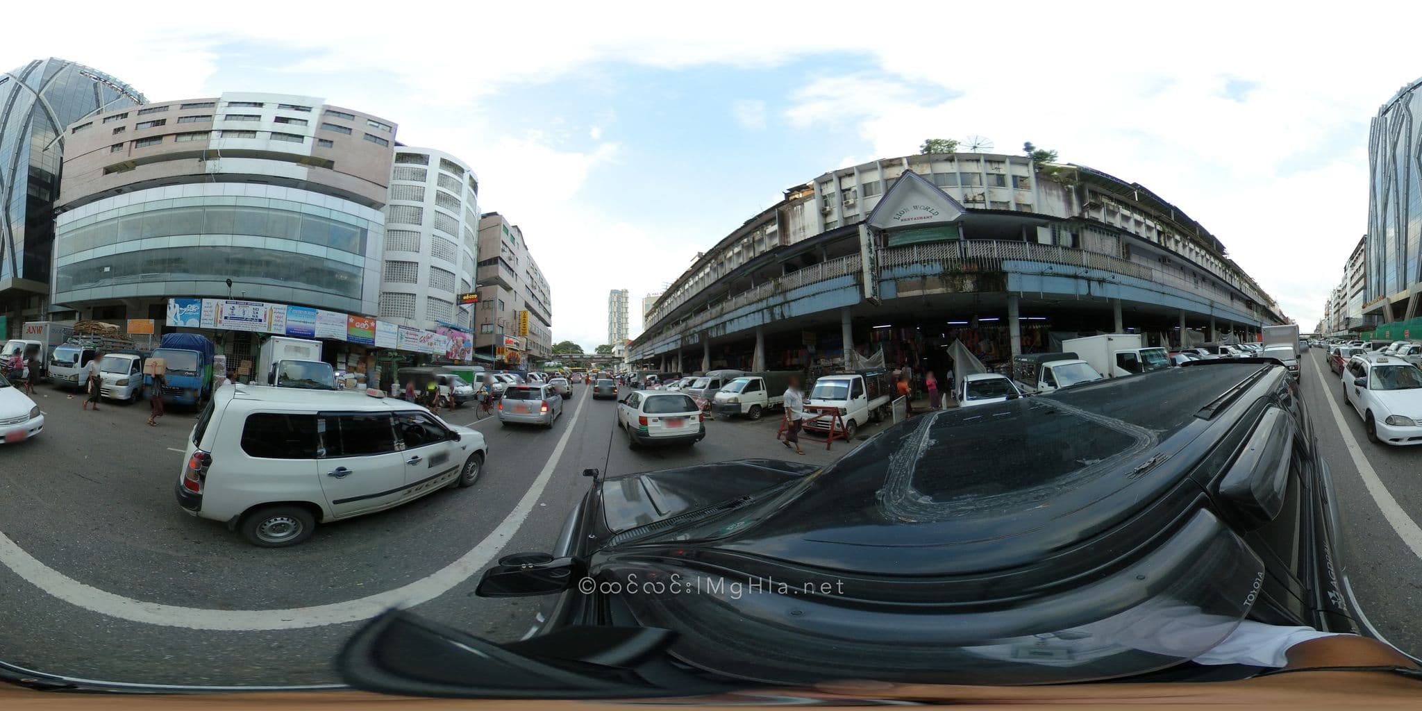 Street view near Yangon Thanlwin Hotel, Botataung — © mghla (CC BY-SA · Mapillary)