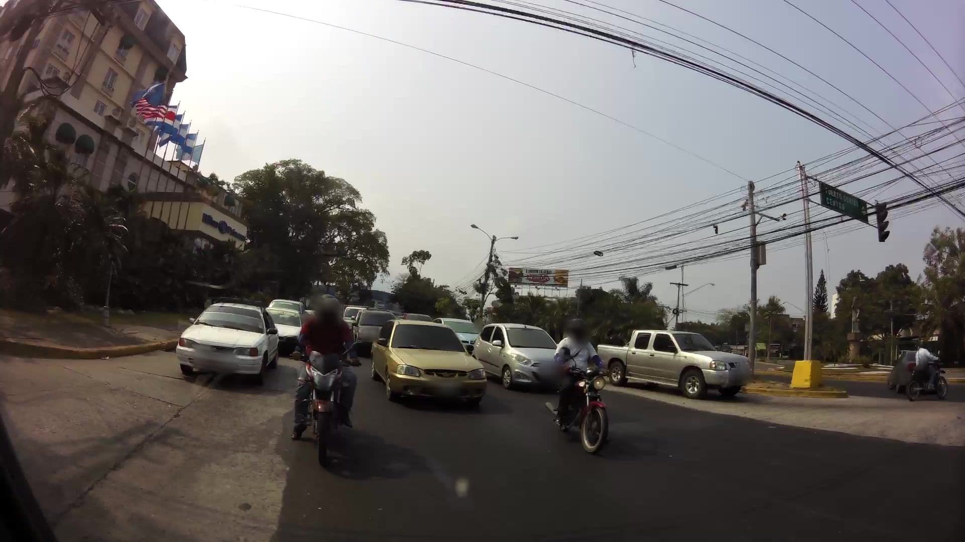 Street view near Hyatt Place - San Pedro Sula, Armenta — © kaartcam (CC BY-SA · Mapillary)