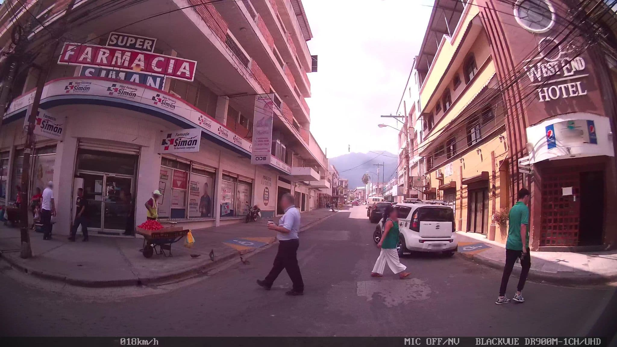 Street view near Gran Hotel Marina Emperador, San Pedro Sula — © kaart_4 (CC BY-SA · Mapillary)