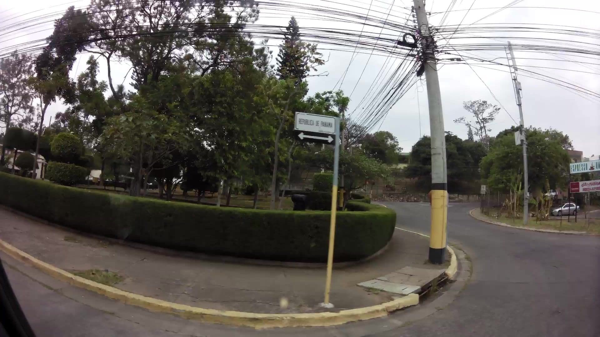 Street view near Hotel Ghiza, Tegucigalpa — © kaartcam (CC BY-SA · Mapillary)