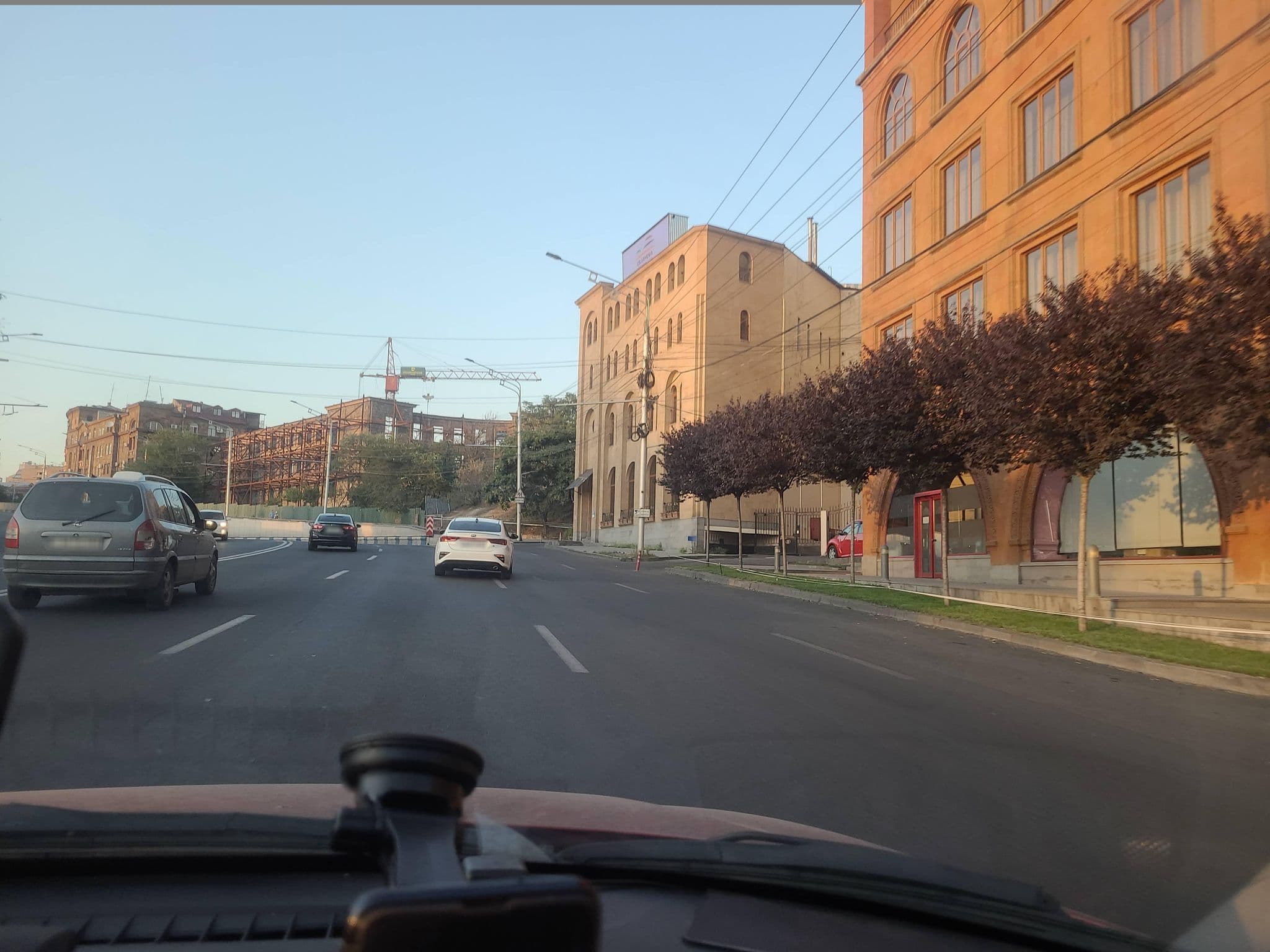 Street view near Hotel Metropol, Yerevan — © noktoborus (CC BY-SA · Mapillary)