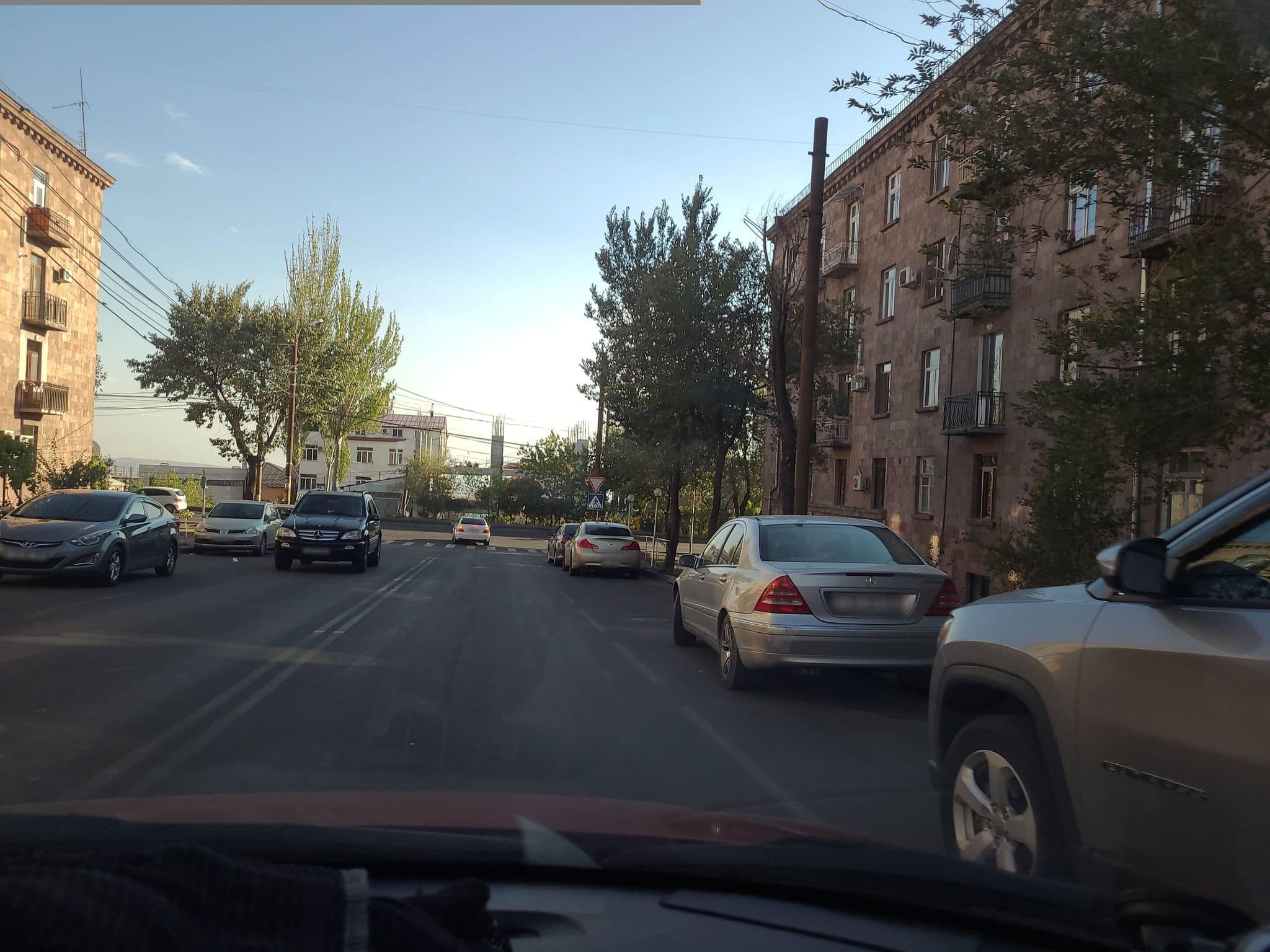 Street view near Komitas Residence, Arabkir — © noktoborus (CC BY-SA · Mapillary)