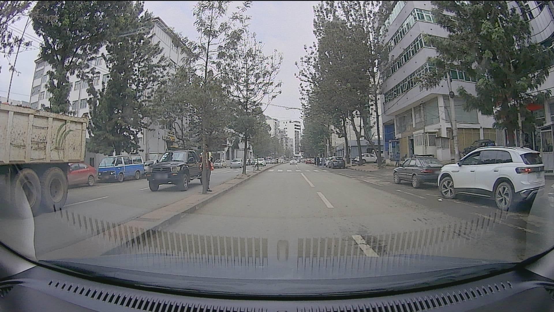 Street view near Averi Hotel (kokobe building), Addis Ababa — © amtxi (CC BY-SA · Mapillary)