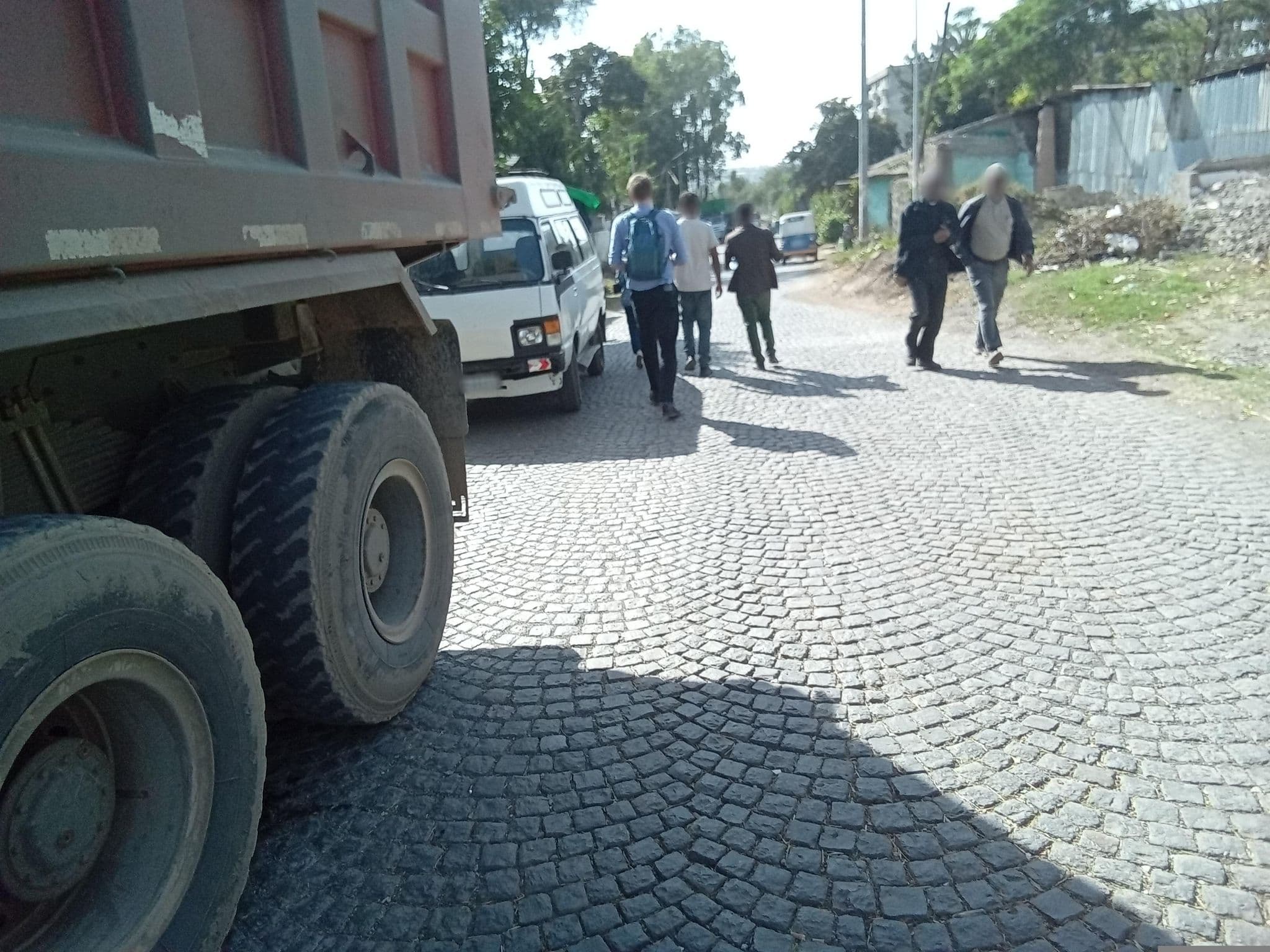 Street view near 7E Guest House, Bishoftu — © AbiyuB (CC BY-SA · Mapillary)