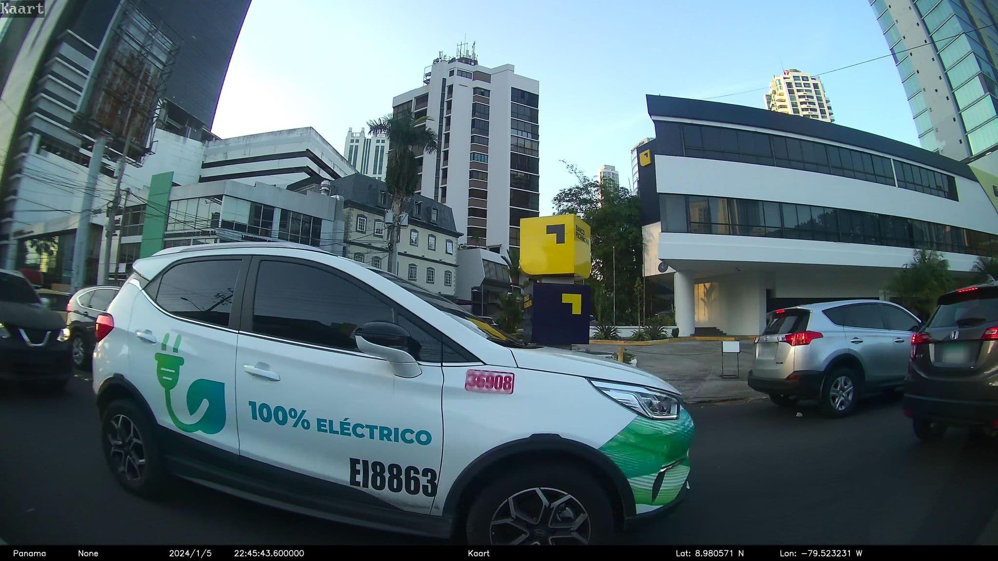 Street view near La Residence Panamá, Panama City — © kaart_2 (CC BY-SA · Mapillary)