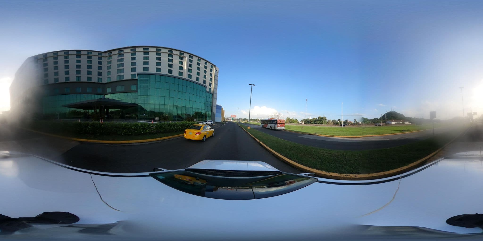 Street view near Marriot Panamá, Curundú — © kaart_2 (CC BY-SA · Mapillary)