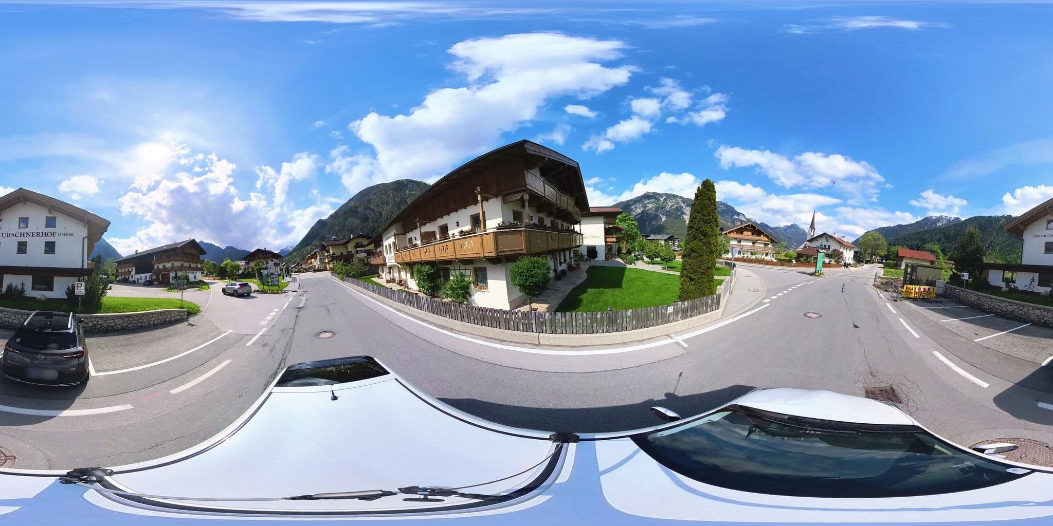 Street view near Urschnerhof, Maurach