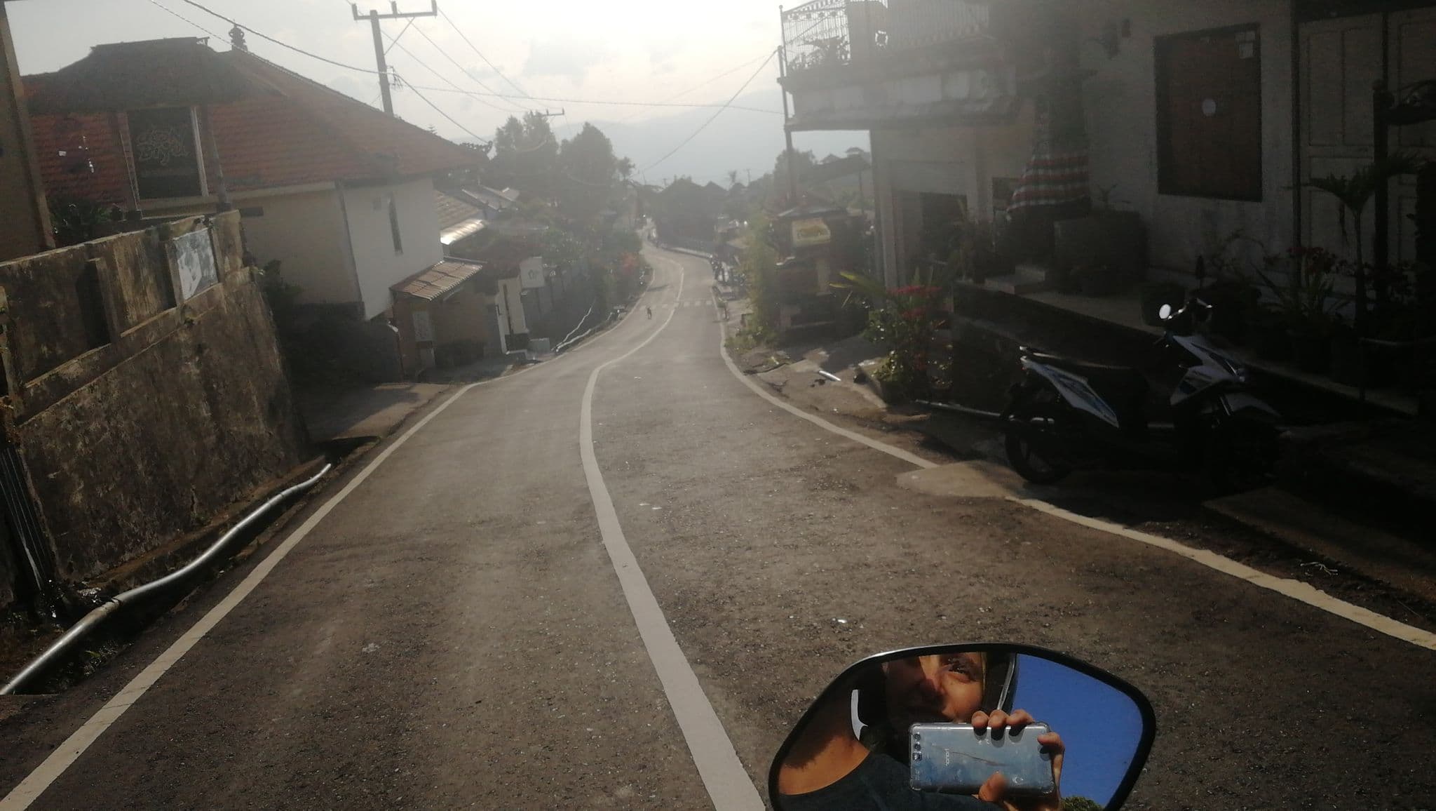Street view near Pondok Asri Homestay, Munduk — © thewayofmando (CC BY-SA · Mapillary)