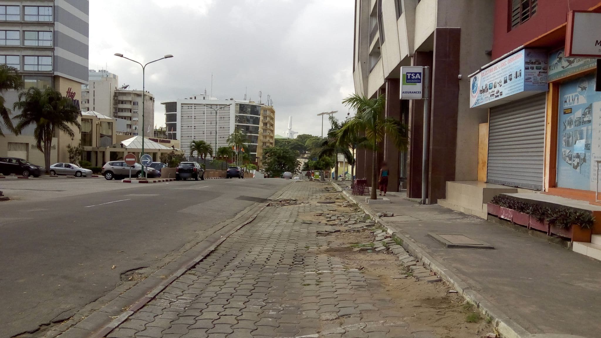 Street view near Diaby, Marcory — © kauphy (CC BY-SA · Mapillary)