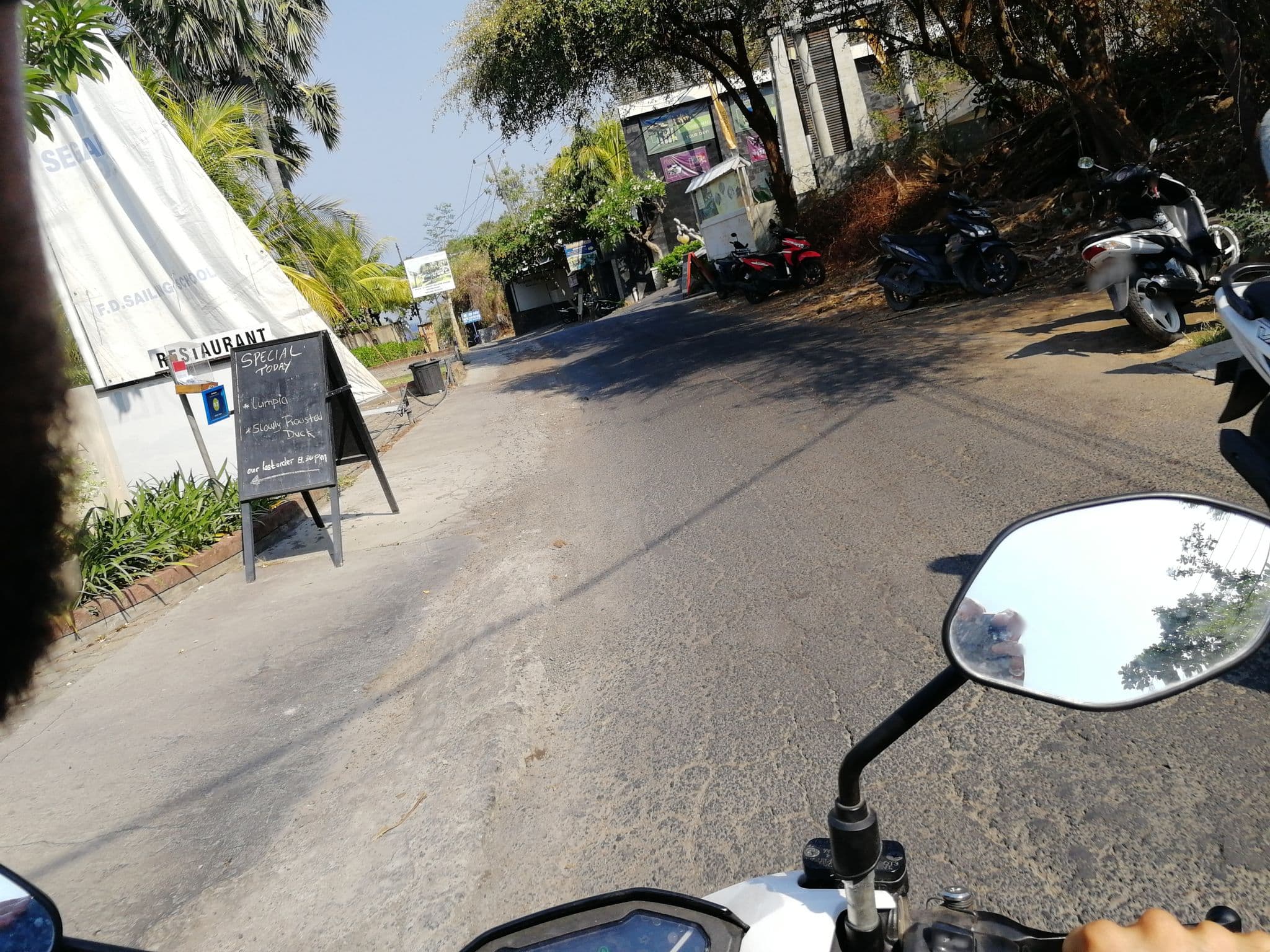 Street view near Griya, Amlapura — © thewayofmando (CC BY-SA · Mapillary)