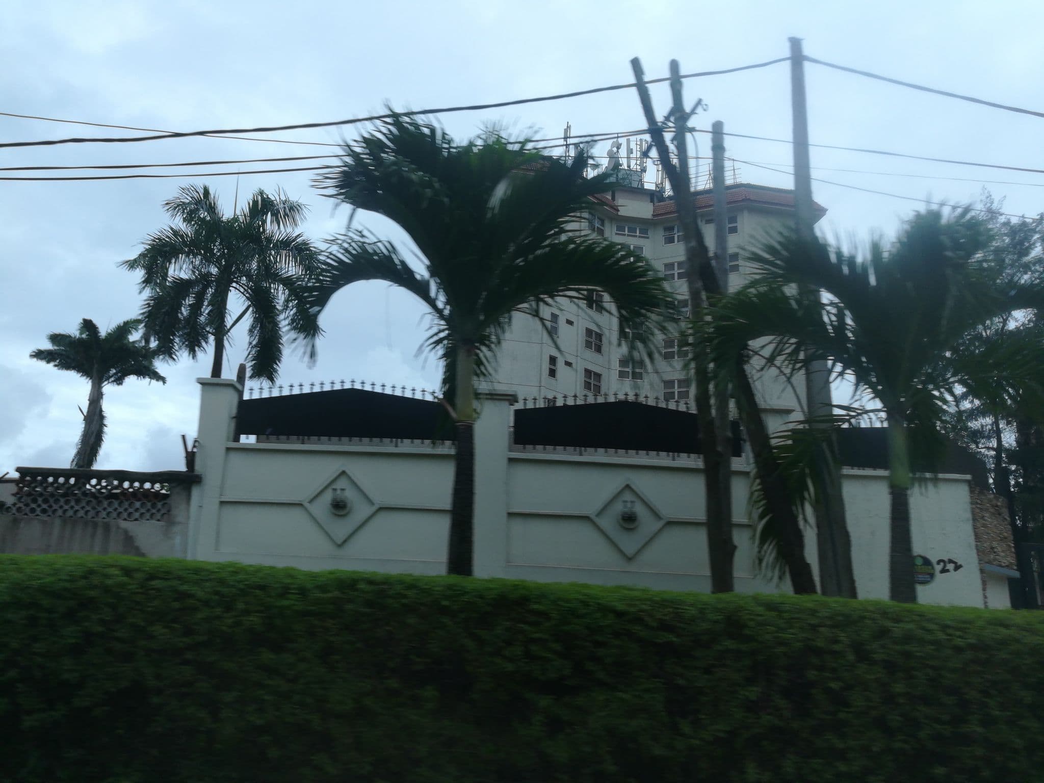 Street view near Westwood Hotel / Aqua-Vista, Obalende — © ralebipim (CC BY-SA · Mapillary)