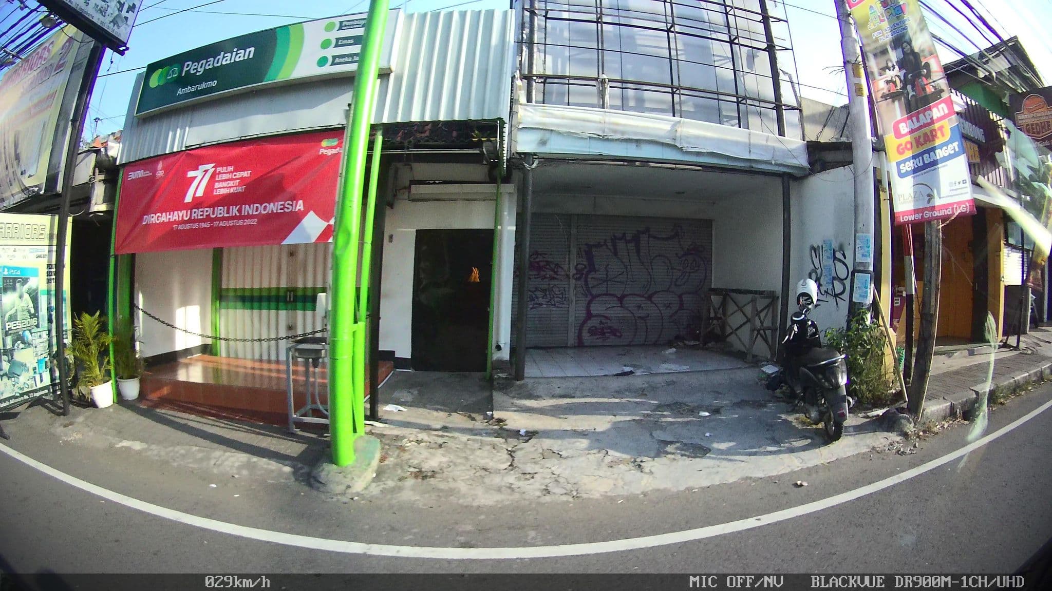 Street view near Hotel Paku Mas, Yogyakarta — © kaart_2 (CC BY-SA · Mapillary)