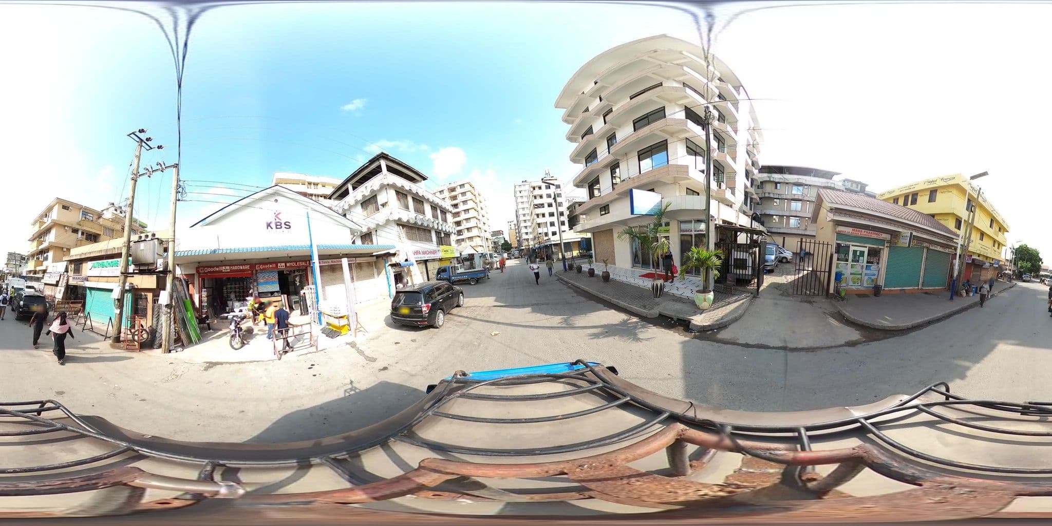 Street view near Florida Executive Inn, Dar es Salaam — © OMDTZ1 (CC BY-SA · Mapillary)