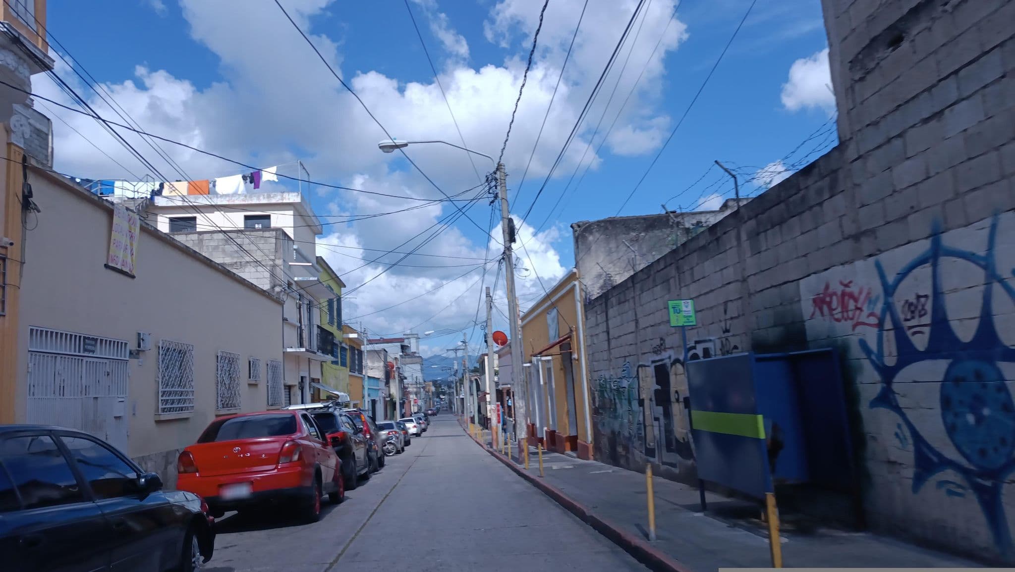 Street view near HOTEL ESPAÑA, Guatemala City — © josuepillajo (CC BY-SA · Mapillary)