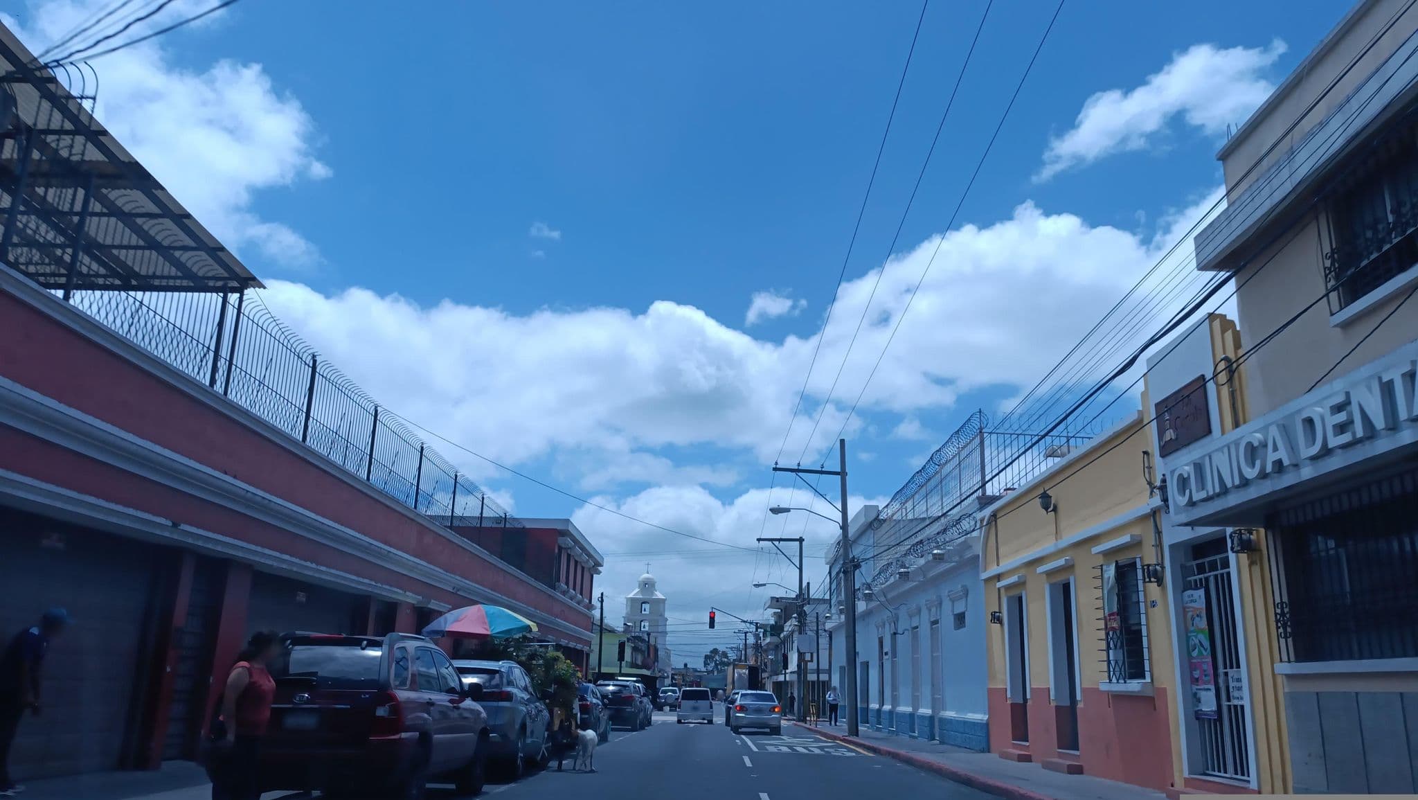 Street view near Hotel Malybu, Guatemala City — © josuepillajo (CC BY-SA · Mapillary)