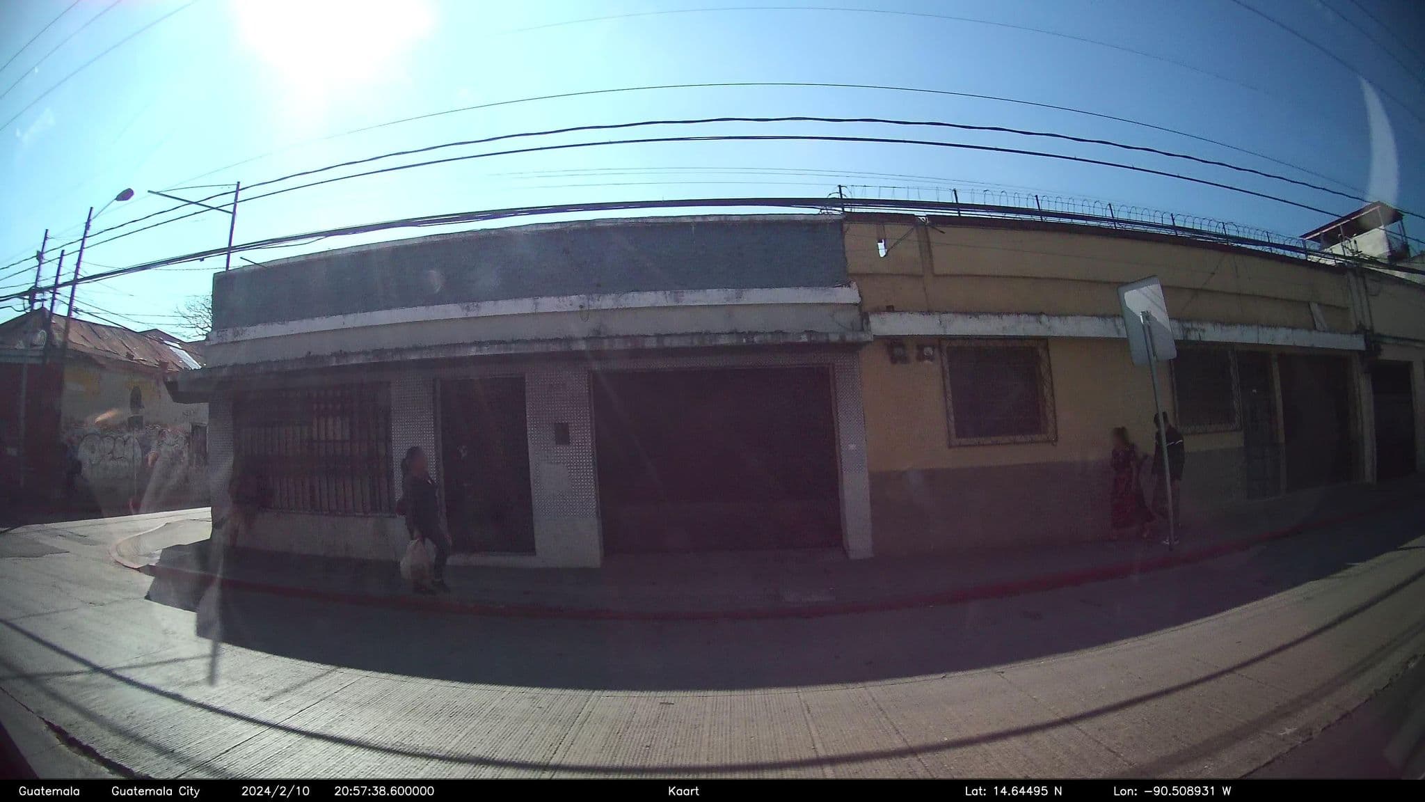 Street view near Hotel Realidad, Guatemala City — © kaart_2 (CC BY-SA · Mapillary)