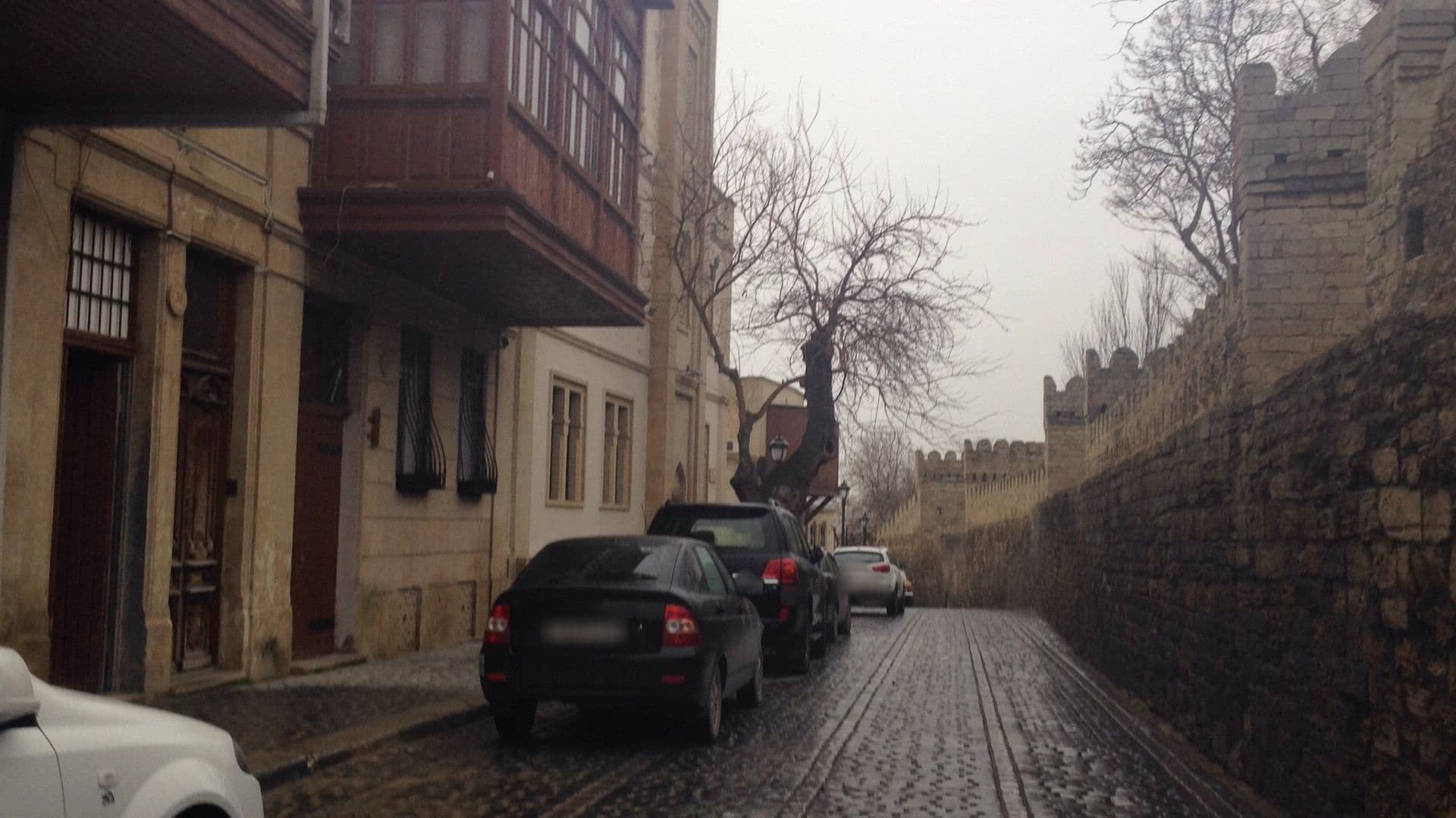 Street view near Silent Stone Hotel, Badamdar — © geomapper69 (CC BY-SA · Mapillary)