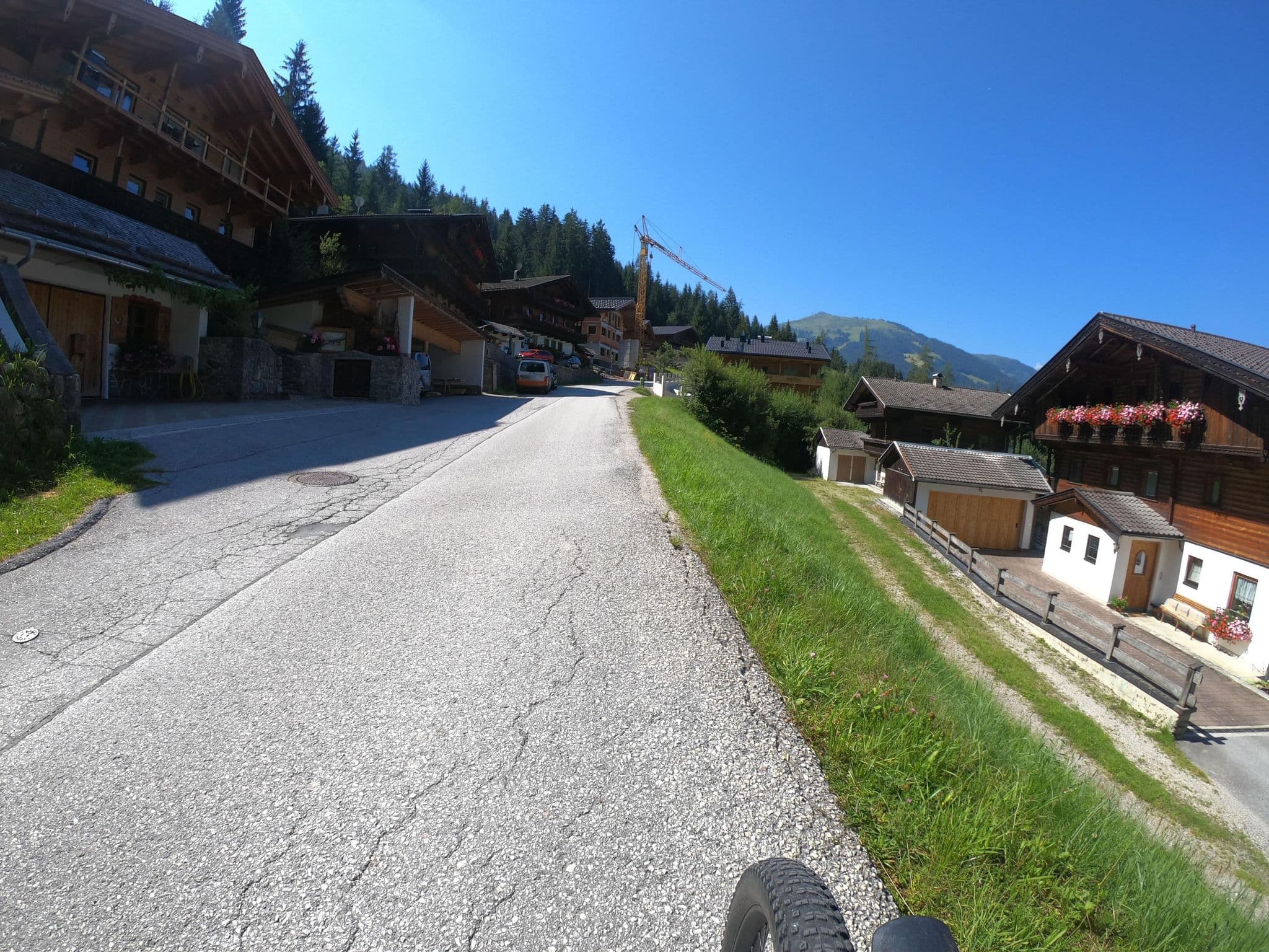 Street view near Landhaus Hausberger, Alpbach — © vinisa (CC BY-SA · Mapillary)