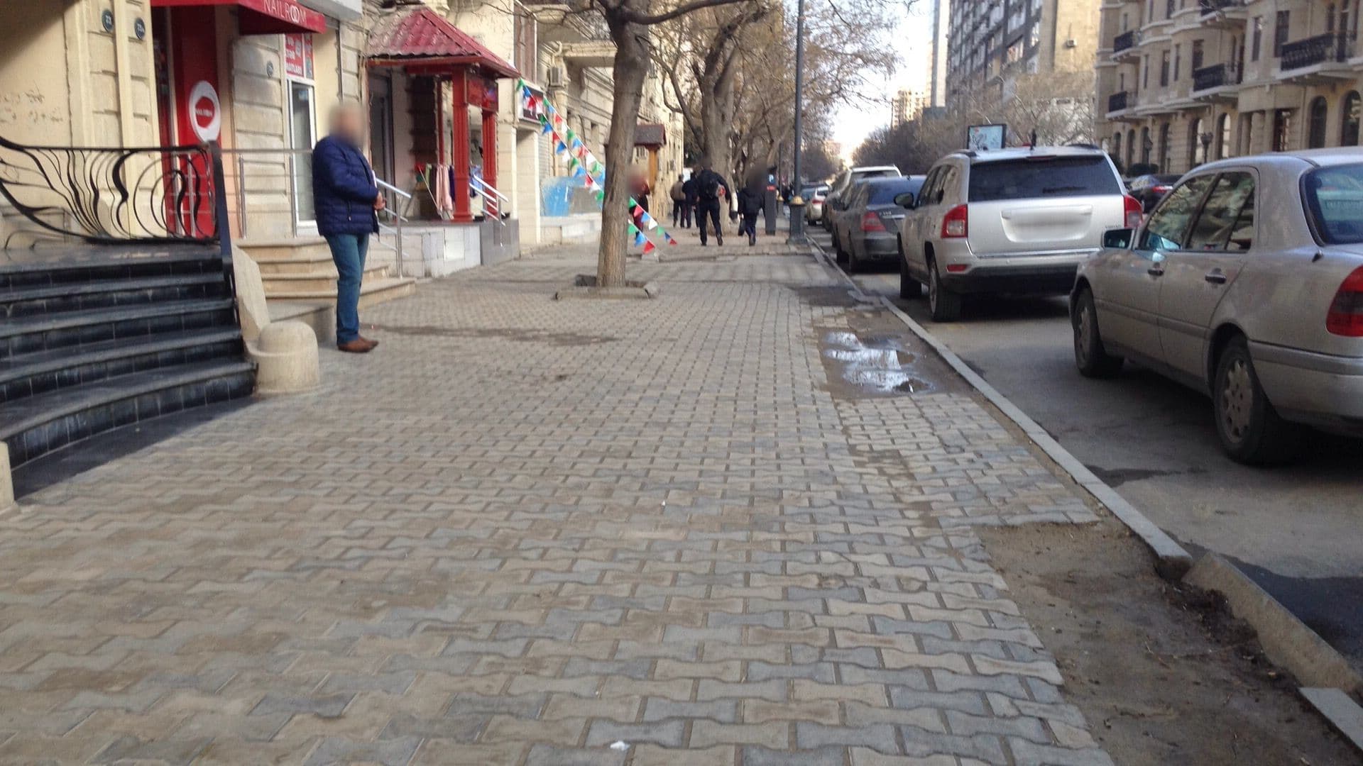 Street view near Sahil Boutique Hotel, Baku — © geomapper69 (CC BY-SA · Mapillary)