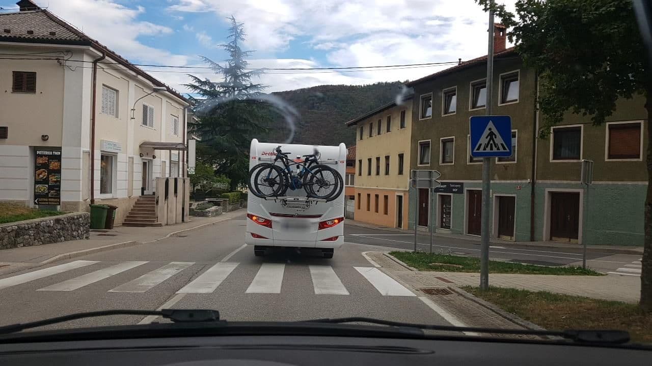 Street view near Yapka, Tolmin — © mik007 (CC BY-SA · Mapillary)