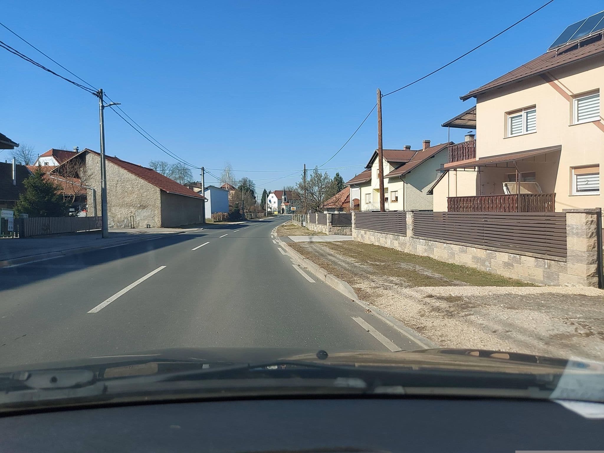 Street view near Bed and Breakfast Kreft, Ljutomer — © mik007 (CC BY-SA · Mapillary)