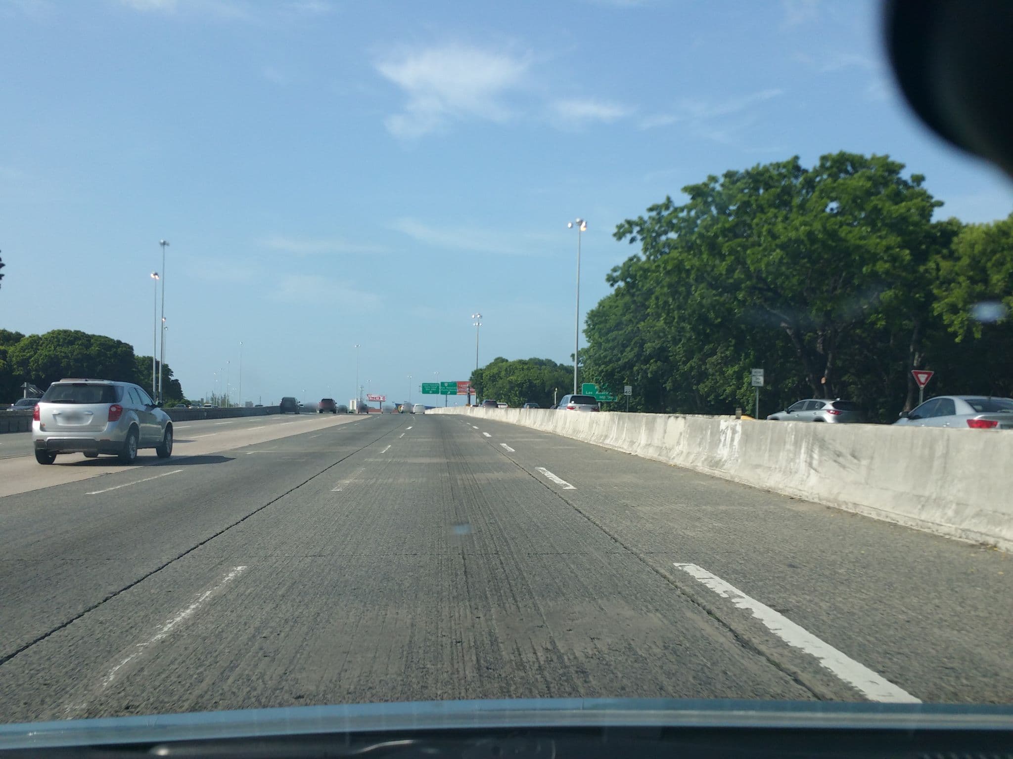 Street view near Lime Apartments, Eleanor Roosevelt — © liymil (CC BY-SA · Mapillary)