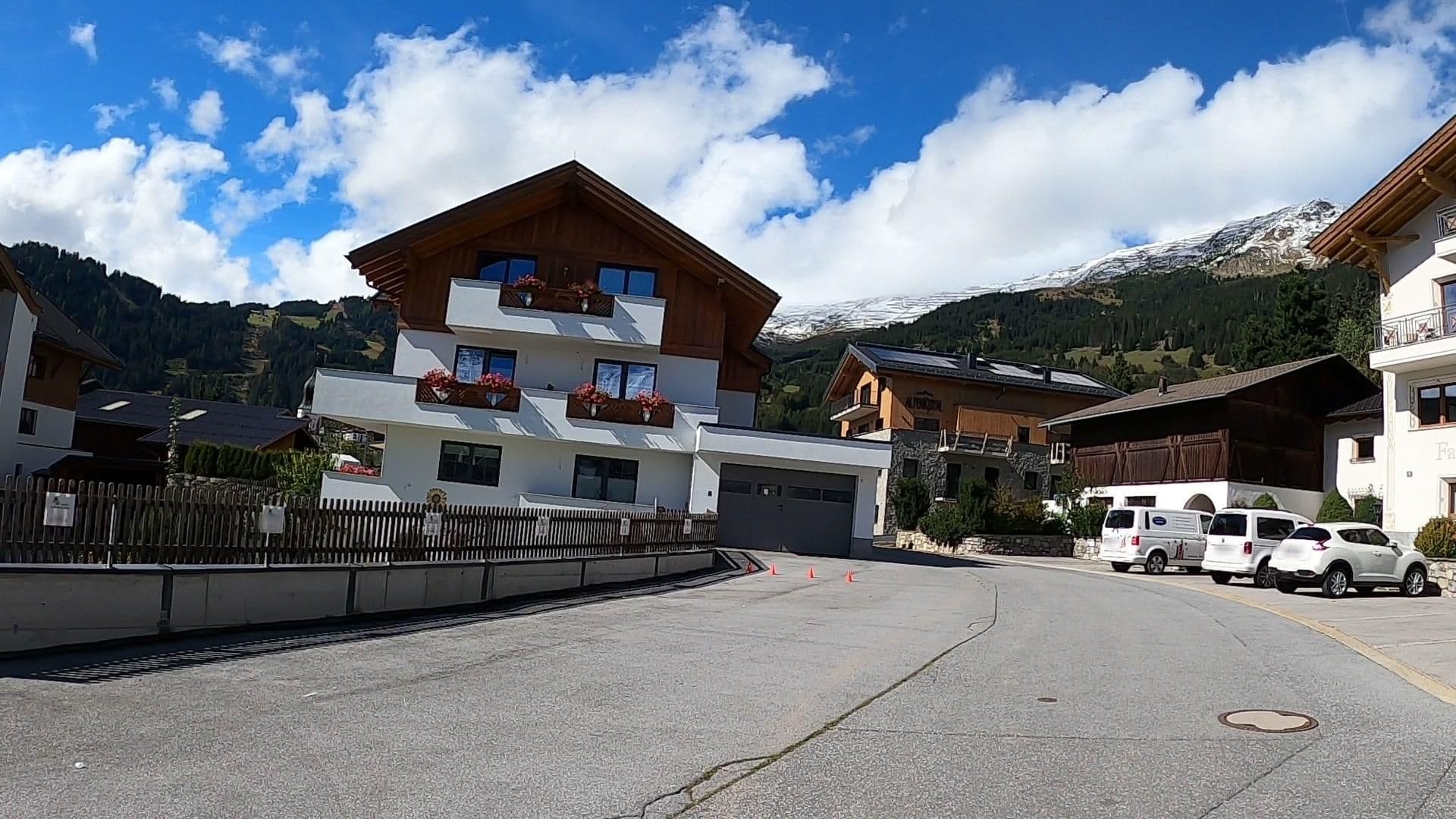 Street view near Haus Latschthaya, Fiss — © osmplus_org (CC BY-SA · Mapillary)