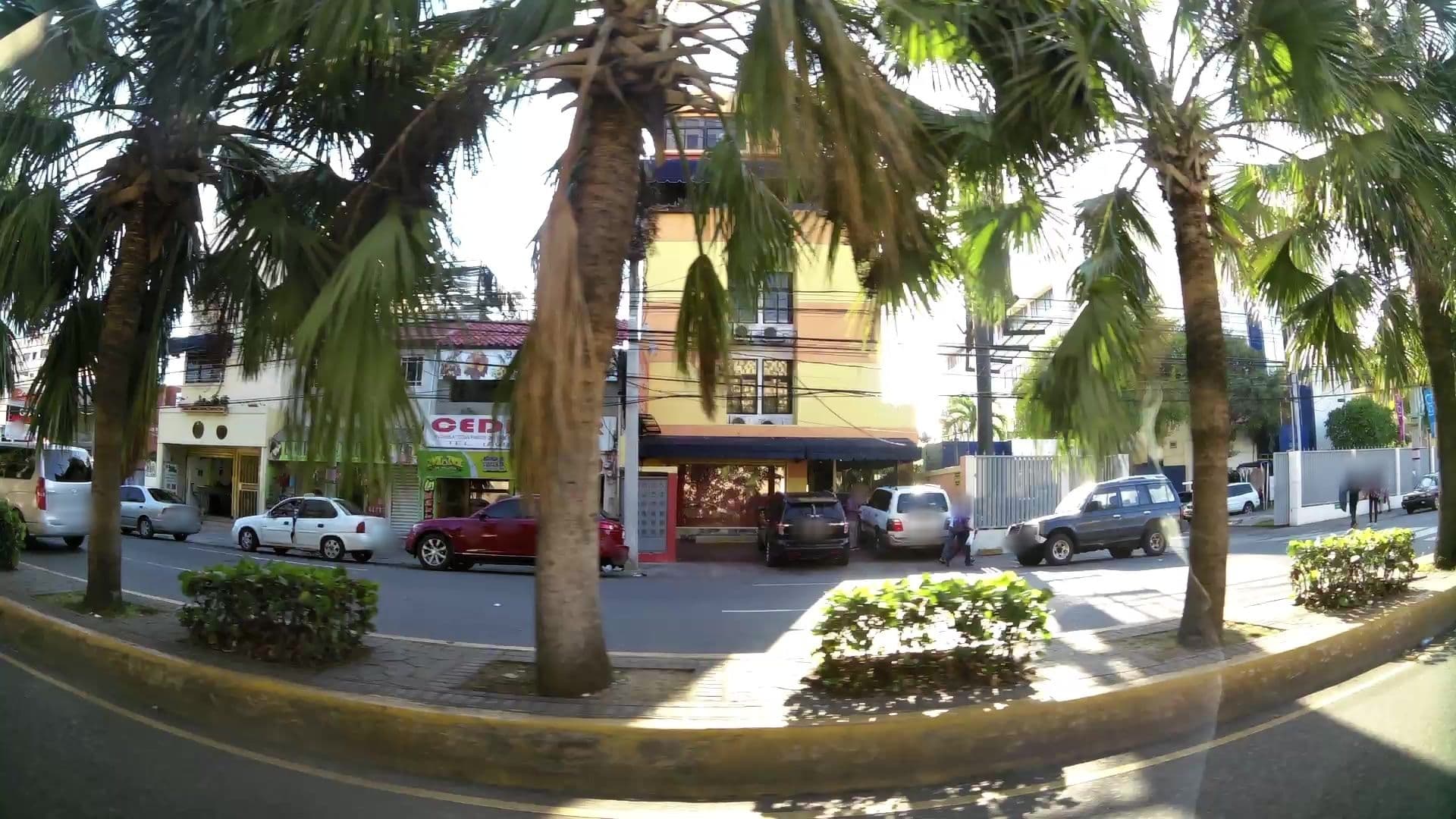 Street view near Hotel Royal Palace, La Julia — © kaartcam (CC BY-SA · Mapillary)