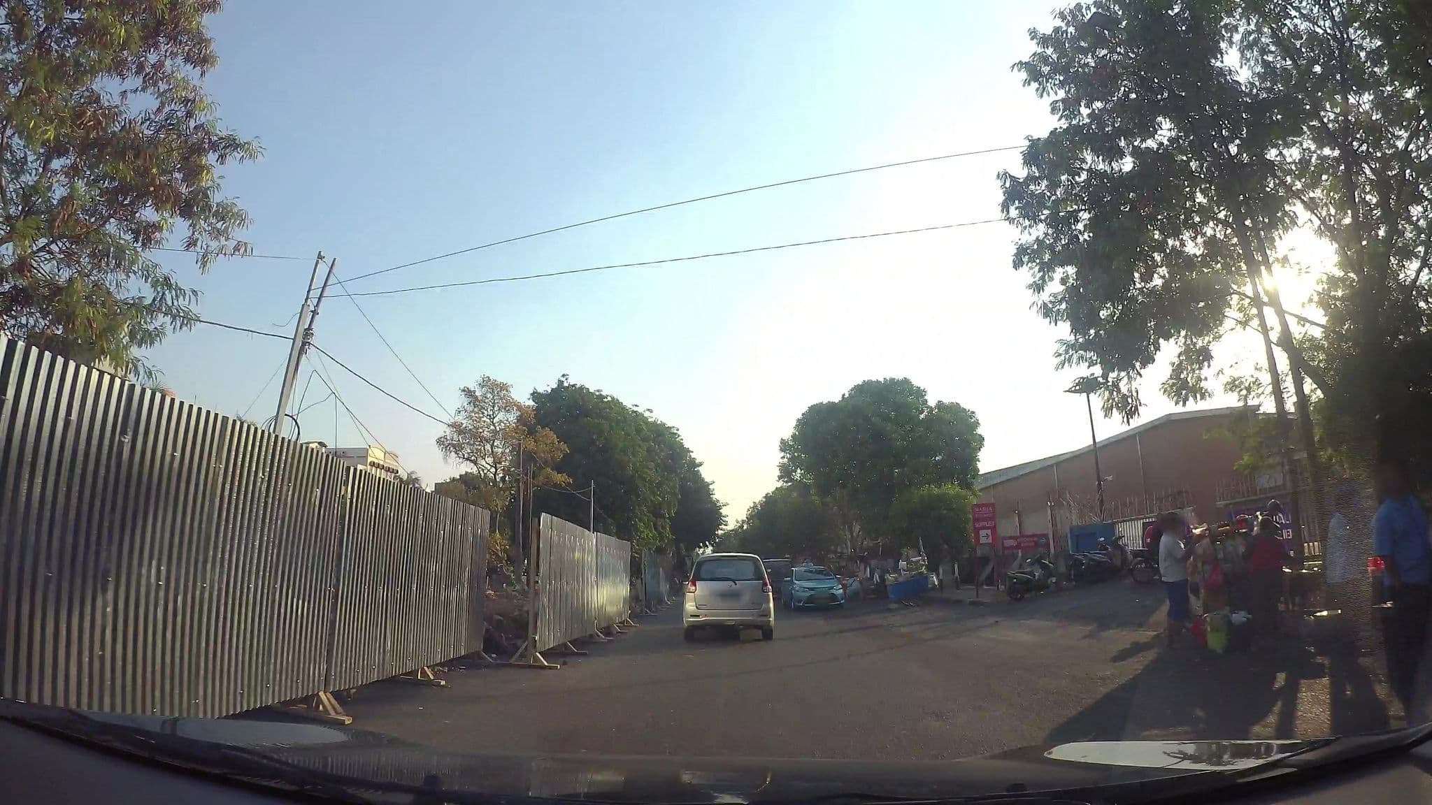 Street view near Grand Whiz Hotel, Utan — © kaart_3 (CC BY-SA · Mapillary)