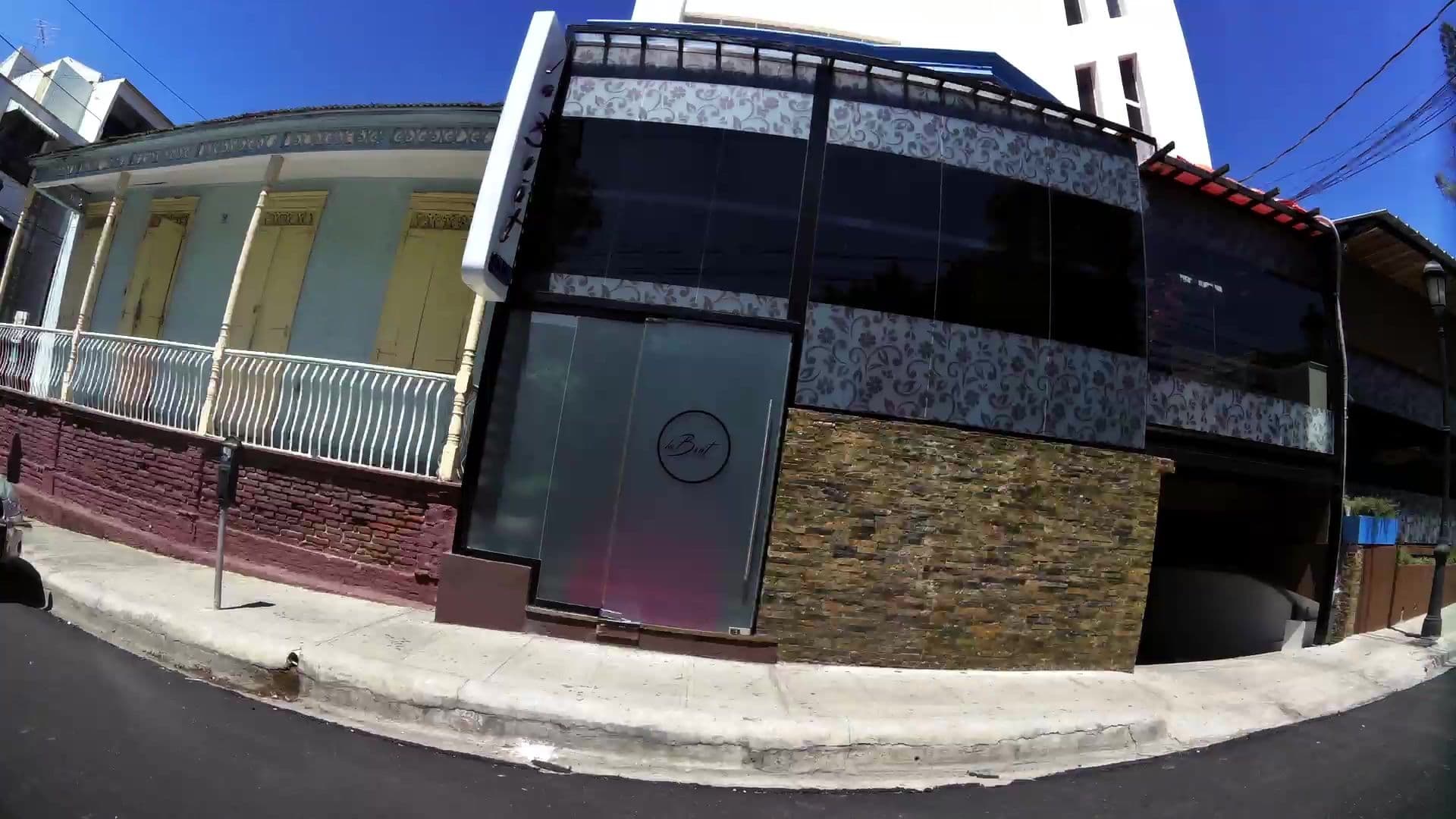 Street view near W Yuloren Hostal, Santiago de los Caballeros — © kaartcam (CC BY-SA · Mapillary)
