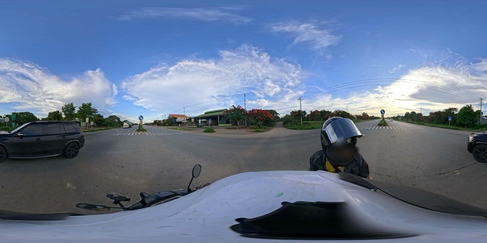Street view near Ousa, Oudom, Battambang — © vteck (CC BY-SA · Mapillary)