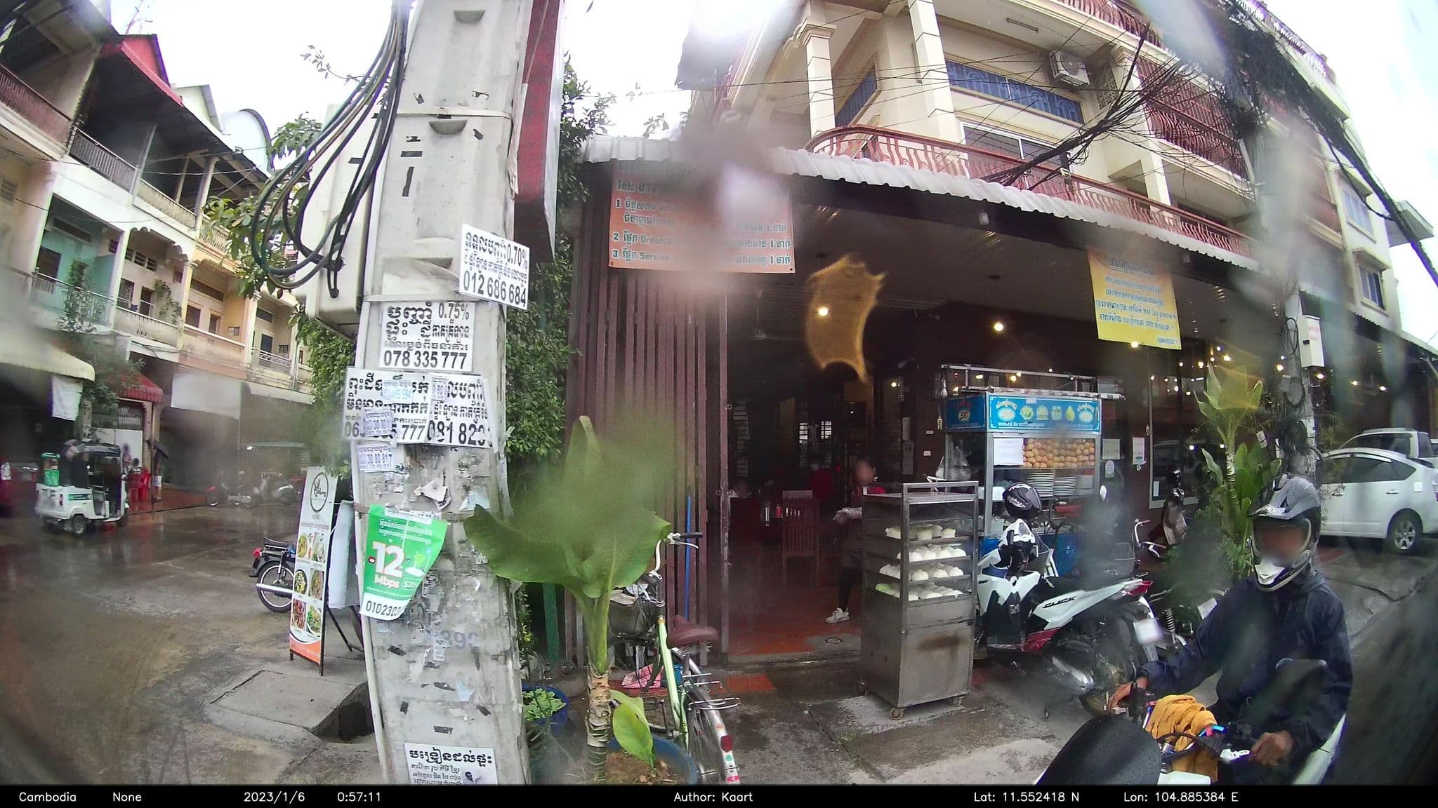 Street view near MOUNTAINS, Tuŏl Tumpung — © kaart_2 (CC BY-SA · Mapillary)