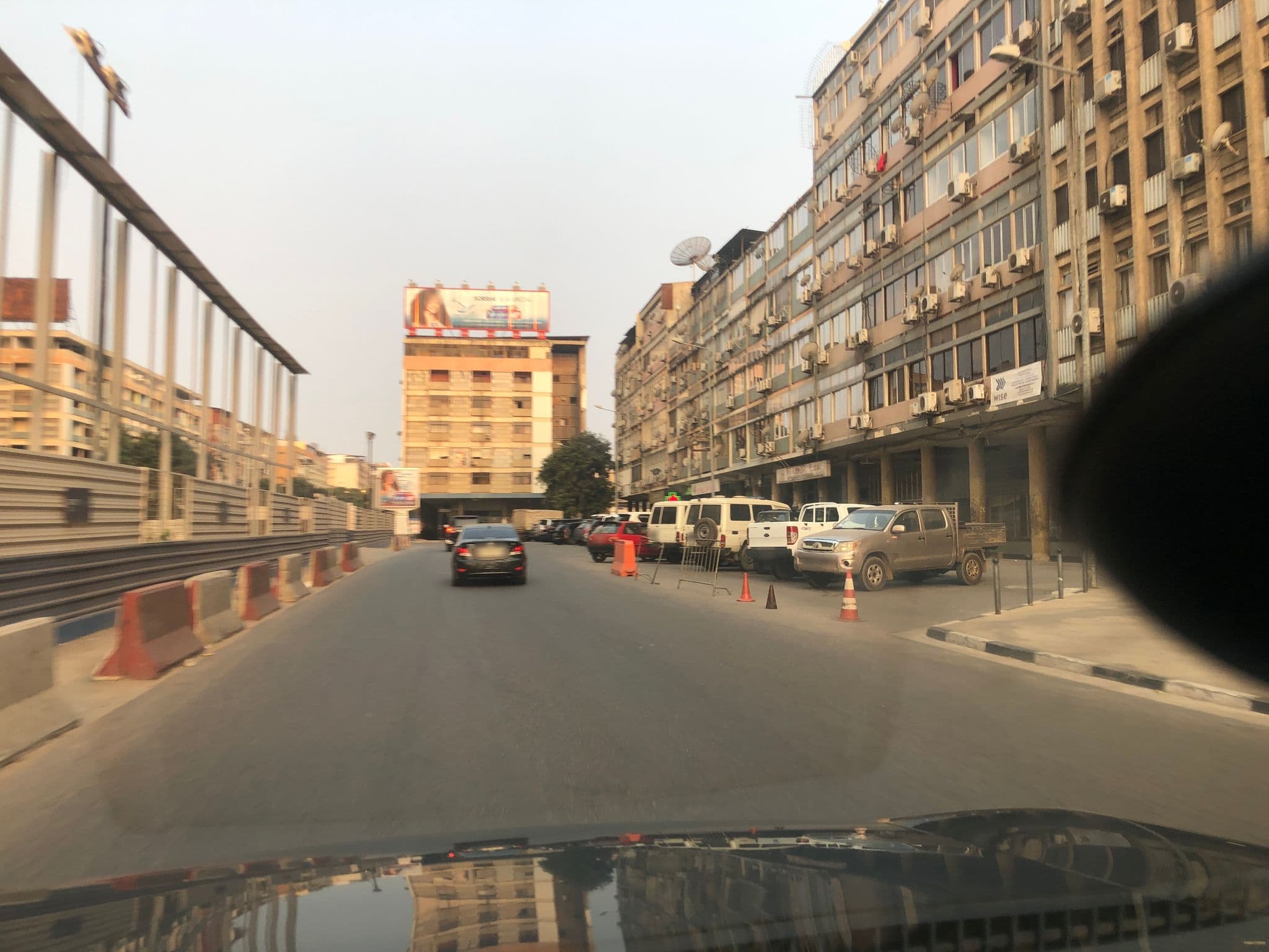 Street view near Hotel Carrapas City, Ingombota — © via (CC BY-SA · Mapillary)
