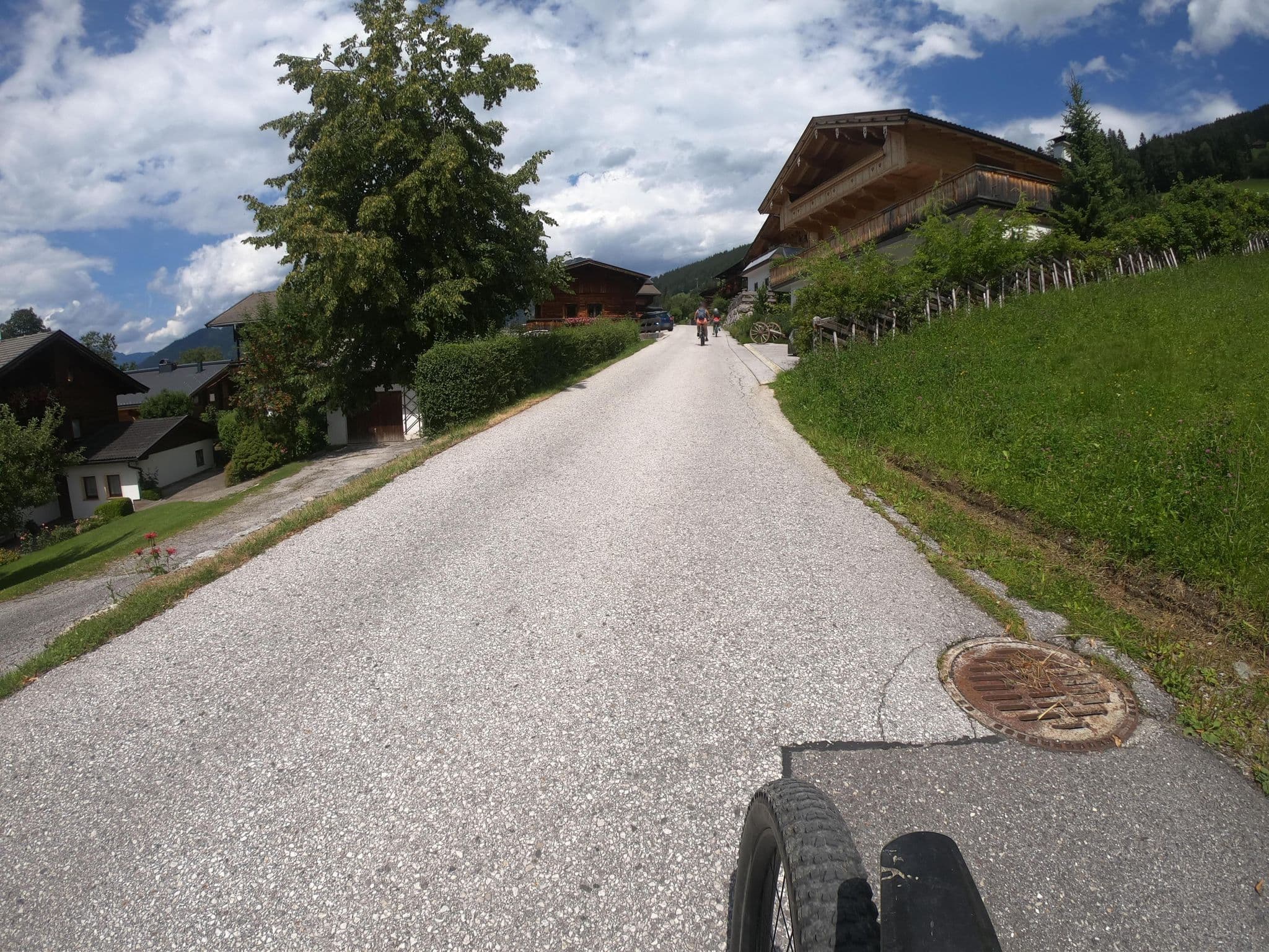 Street view near Haus Bergrose, Alpbach — © vinisa (CC BY-SA · Mapillary)