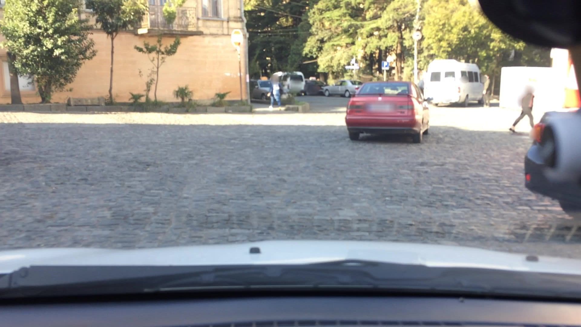 Street view near City Point, Kutaisi, Kutaisi — © lvl5 (CC BY-SA · Mapillary)