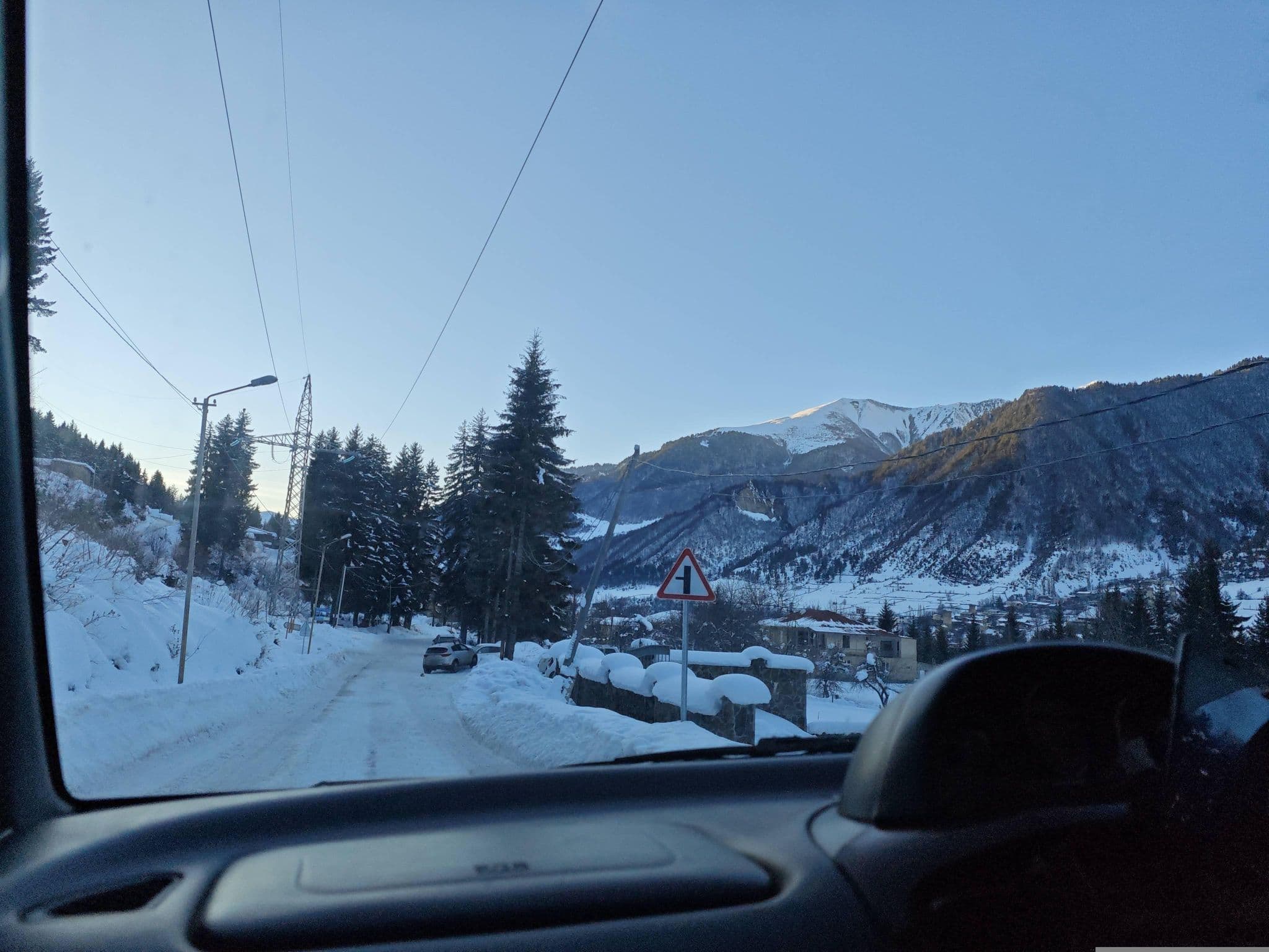 Street view near Hotel Shgedi Mestia, Mestia — © emptychild (CC BY-SA · Mapillary)