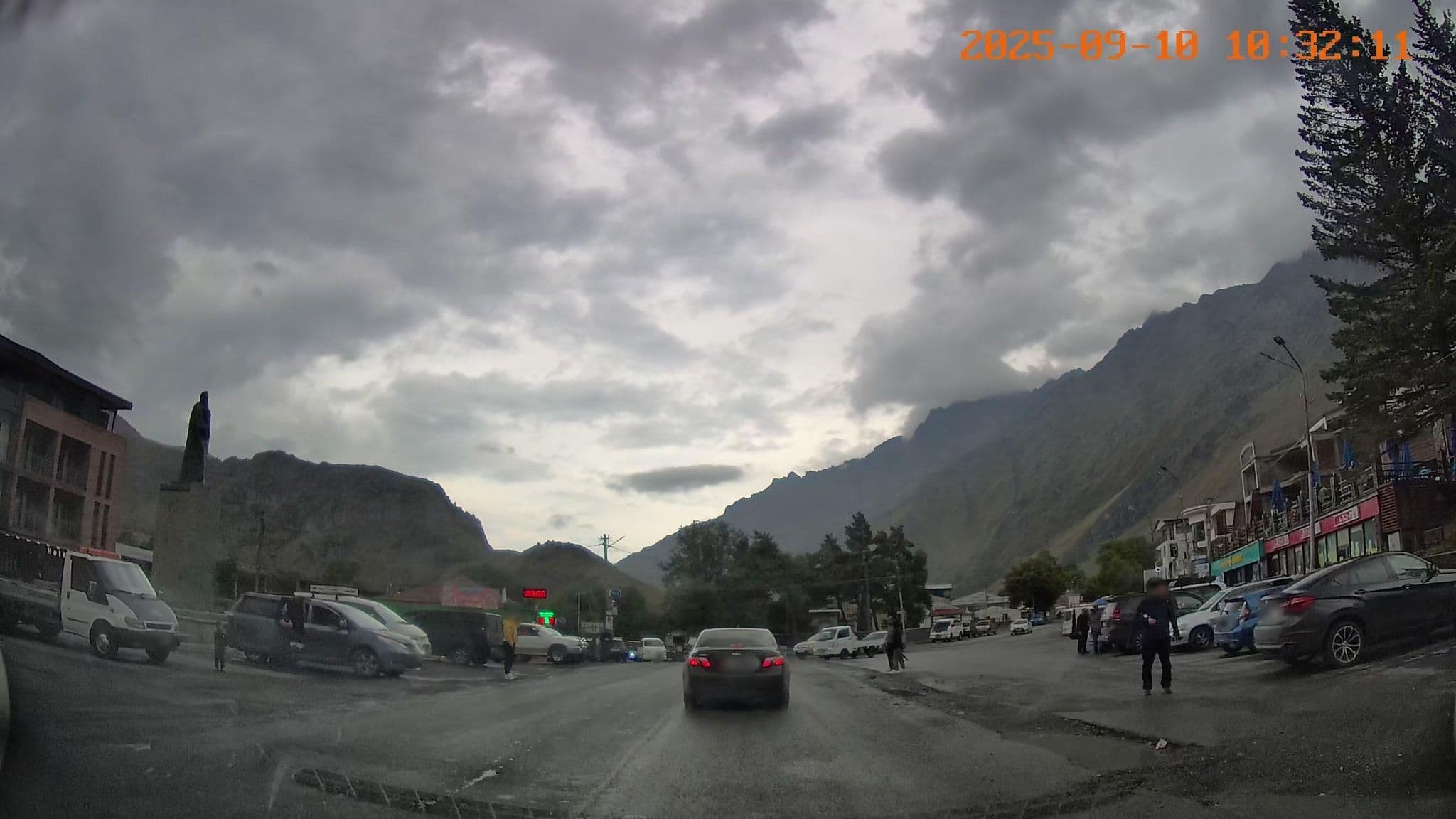 Street view near inn harmony, Stepantsminda — © bdgwl (CC BY-SA · Mapillary)