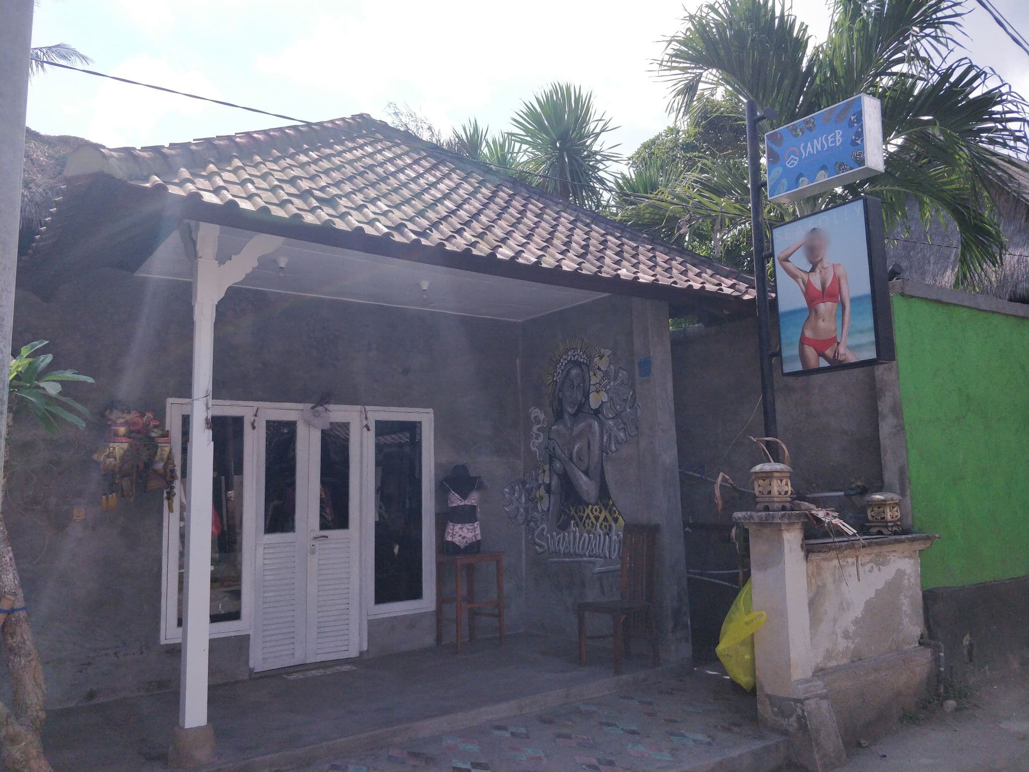 Street view near Adi Bungalow, Klungkung — © publicvoit (CC BY-SA · Mapillary)