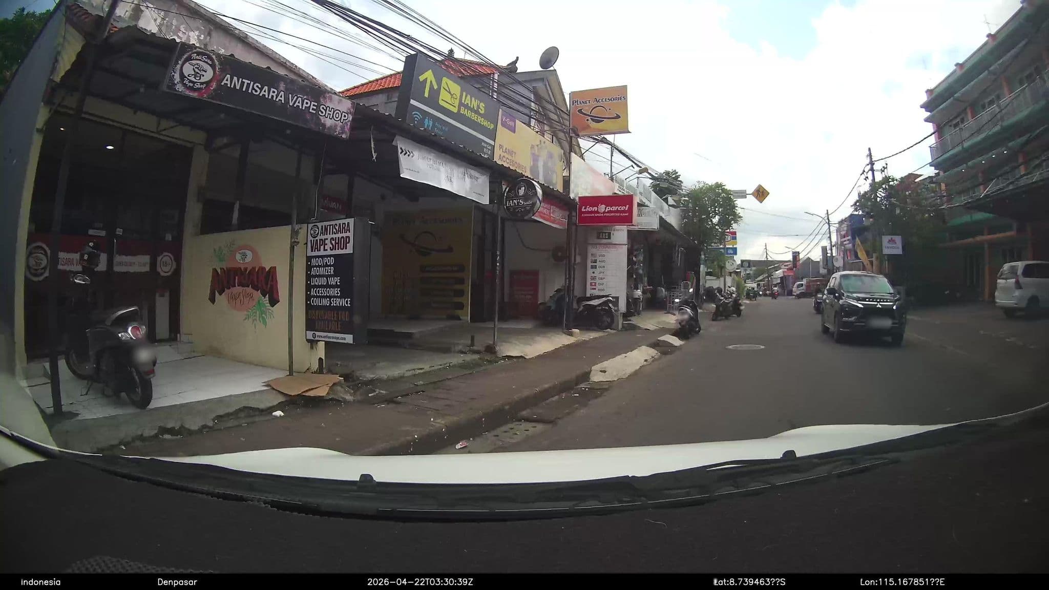 Street view near Gowin Hotel Kuta, Kuta