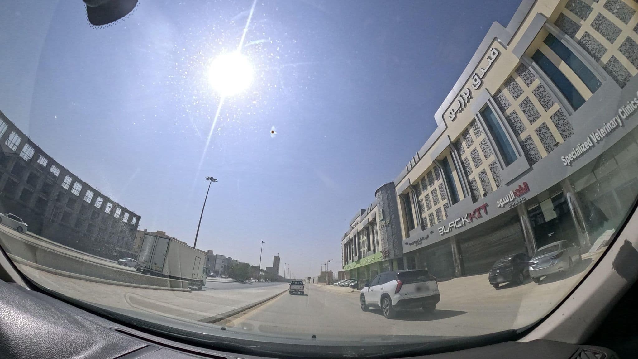 Street view near Brzeen Hotel - Riyadh - فندق برزين، الرياض, ‘Irqah — © MahmoudRagab_HudhudMaps (CC BY-SA · Mapillary)