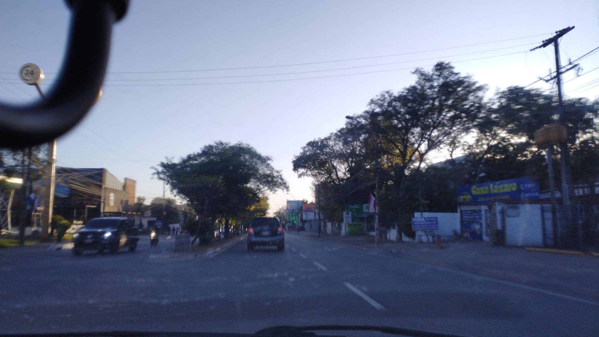 Street view near Paramanta Lifestyle Hotel, Fernando de la Mora — © Alvaroc (CC BY-SA · Mapillary)