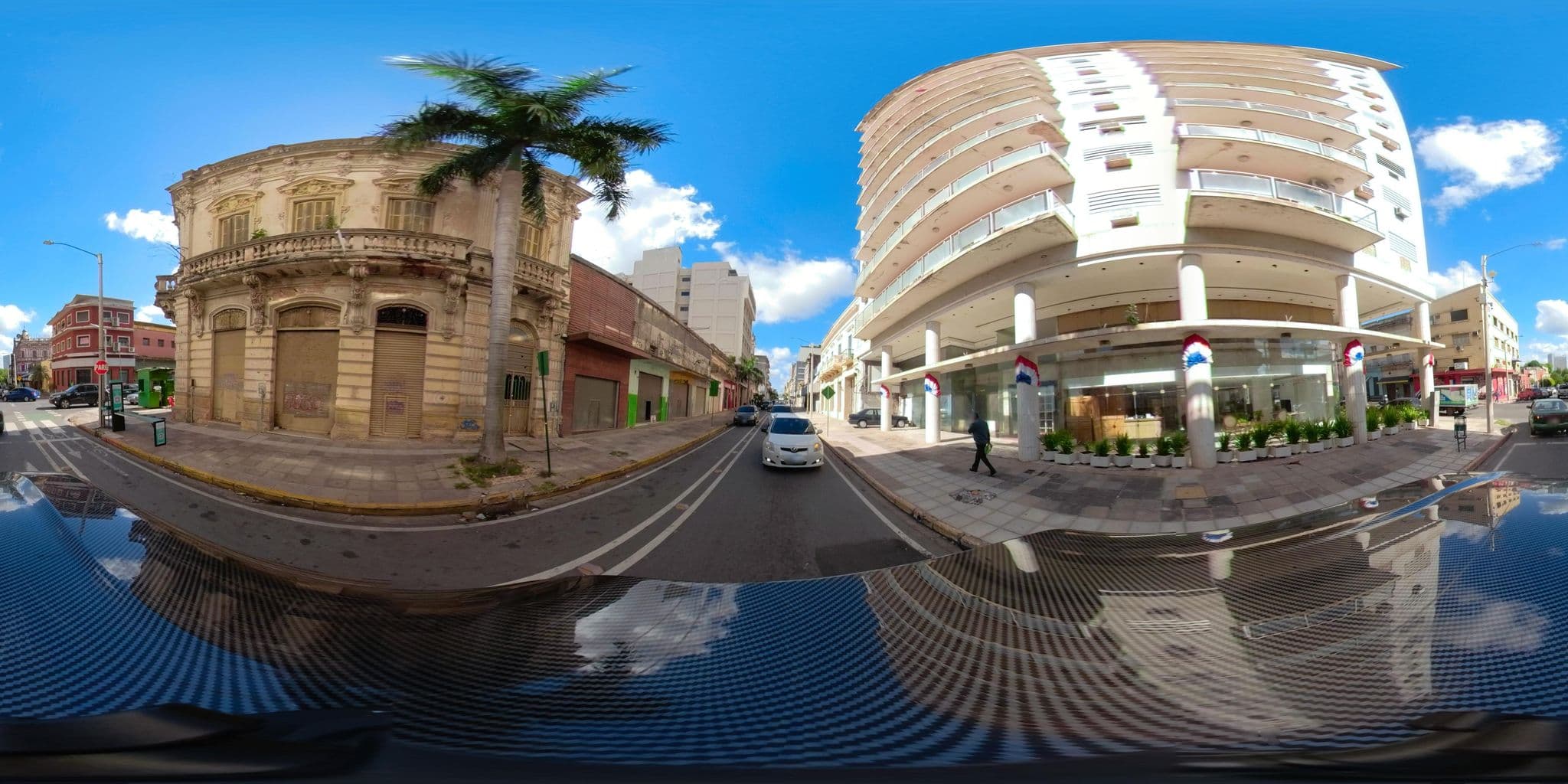 Street view near Gran Hotel Armele, Asunción — © ArtzaiPY (CC BY-SA · Mapillary)