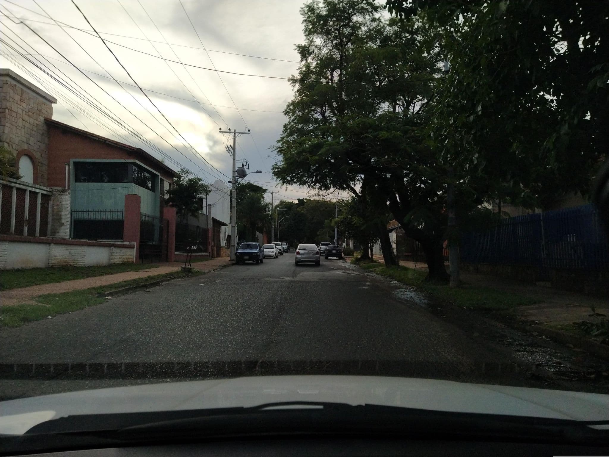 Street view near La Glorieta Hostal, Fernando de la Mora — © jjorrge (CC BY-SA · Mapillary)