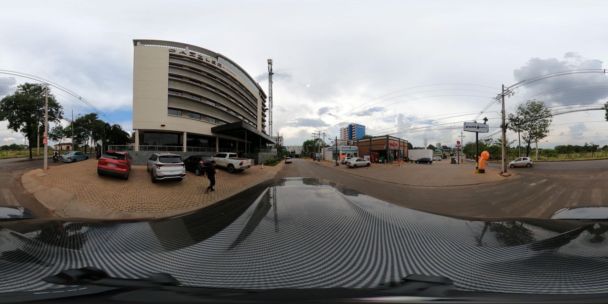 Street view near Dazzler by Wyndham Ciudad del Este, Ciudad del Este — © silarfer (CC BY-SA · Mapillary)