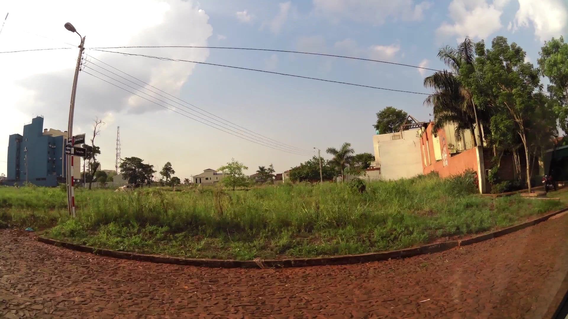 Street view near Casa Alta Hostel, Ciudad del Este — © kaartcam (CC BY-SA · Mapillary)